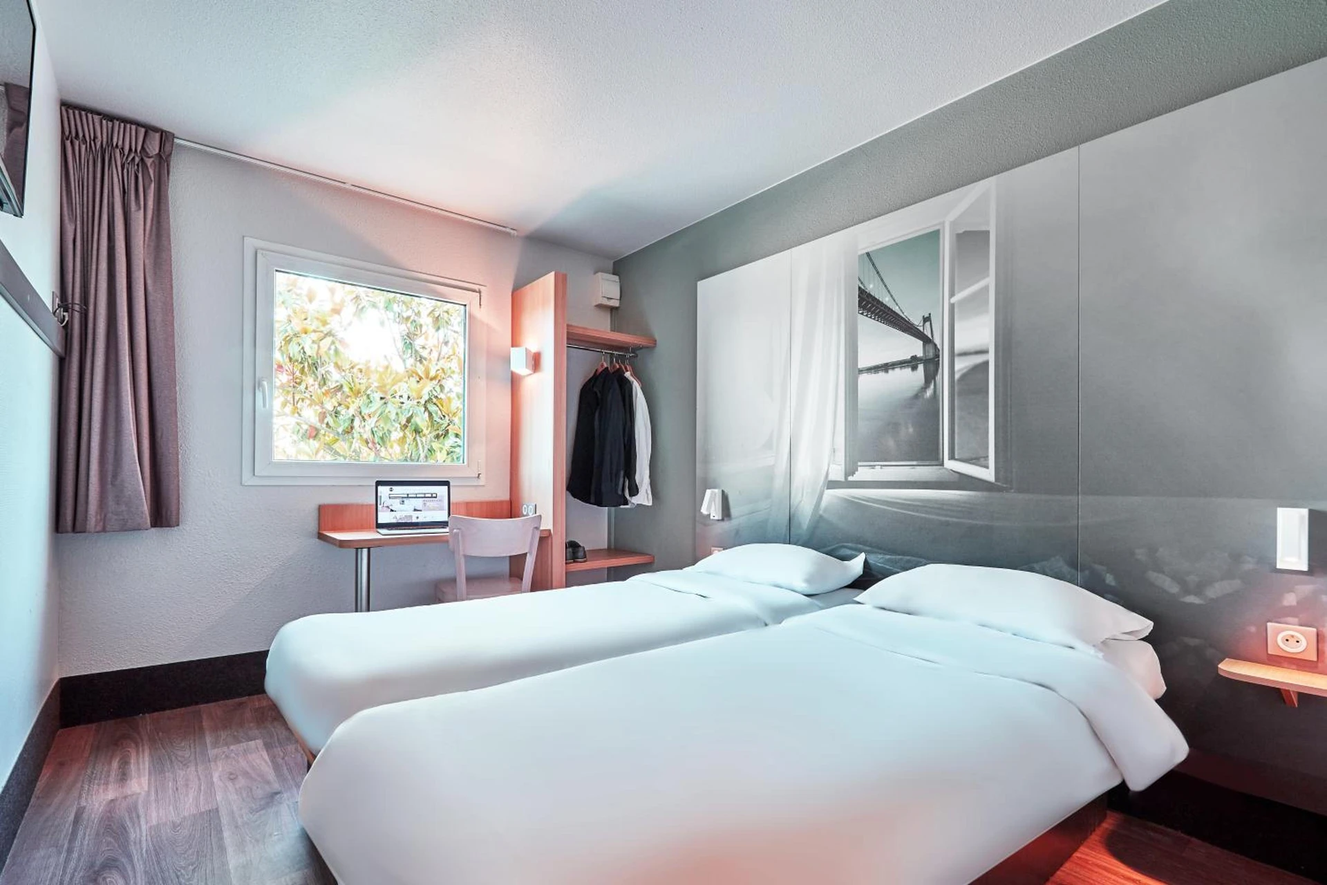 Chambre disponible pour un séminaire d'entreprise à B&B HOTEL Le Havre Harfleur 1 - Harfleur