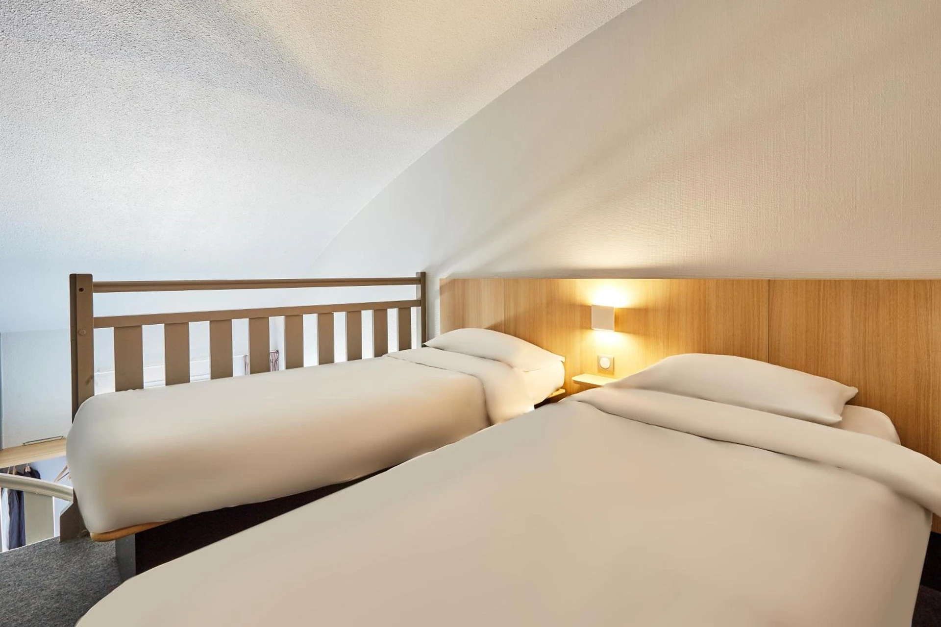 Magnifique chambre pour un séminaire d'entreprise à B&B HOTEL Le Havre Harfleur 1 - Harfleur