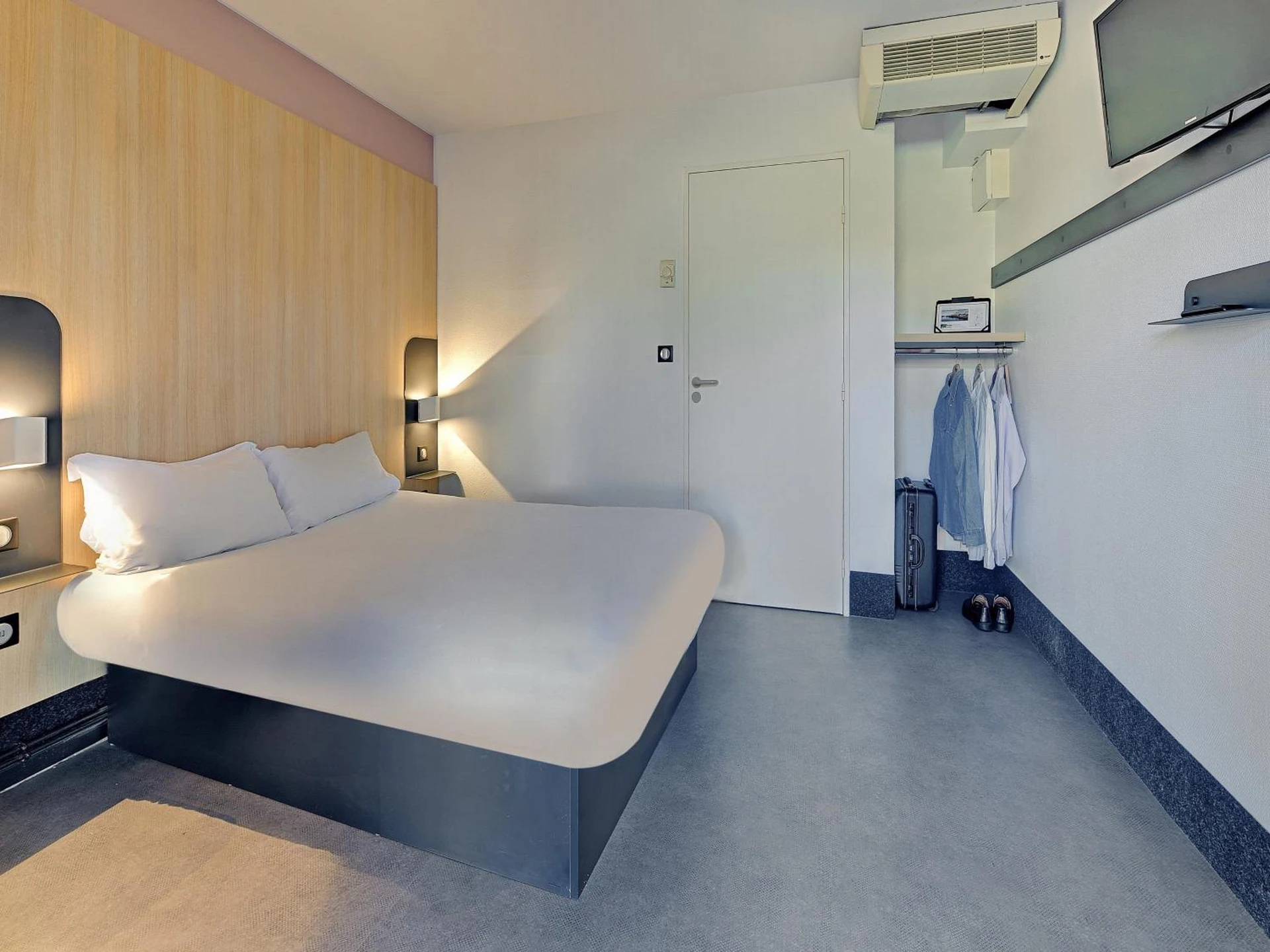 Chambre disponible pour un séminaire d'entreprise à B&B HOTEL Le Mans Nord 2 - Saint-Saturnin