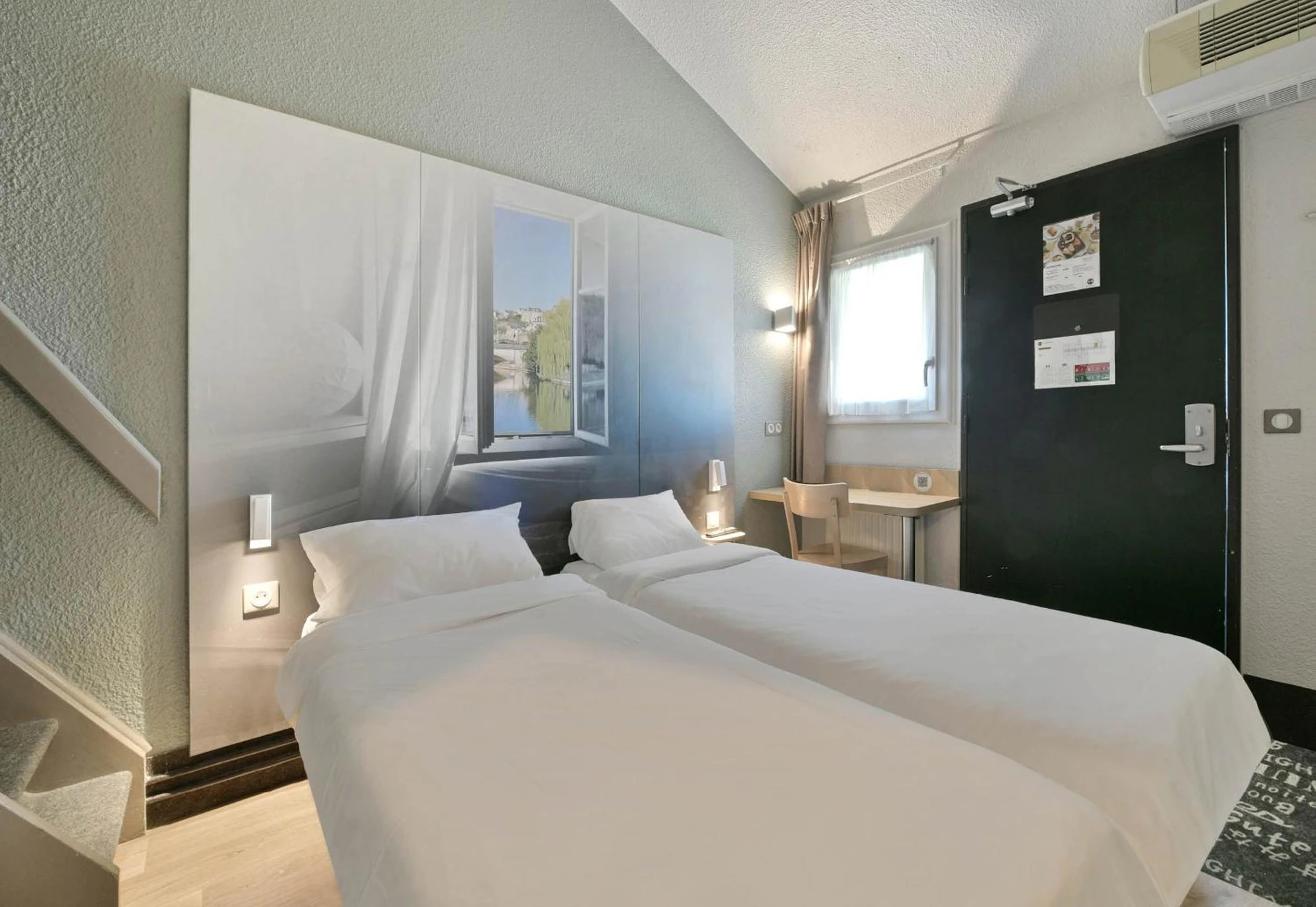 Chambre disponible pour un séminaire d'entreprise à B&B HOTEL Le Mans Sud - Arnage