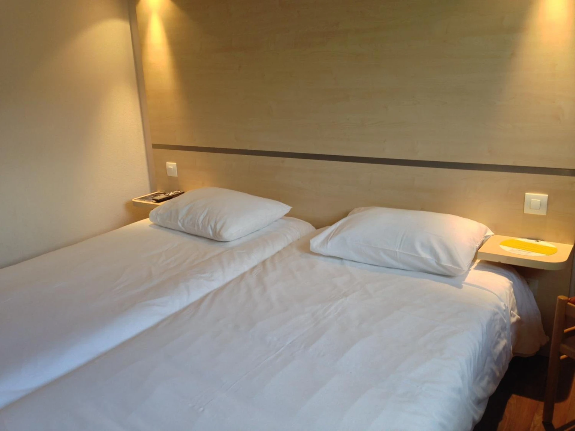 Chambre disponible pour un séminaire d'entreprise à B&B HOTEL Le Puy-en-Velay - Vals-près-le-Puy