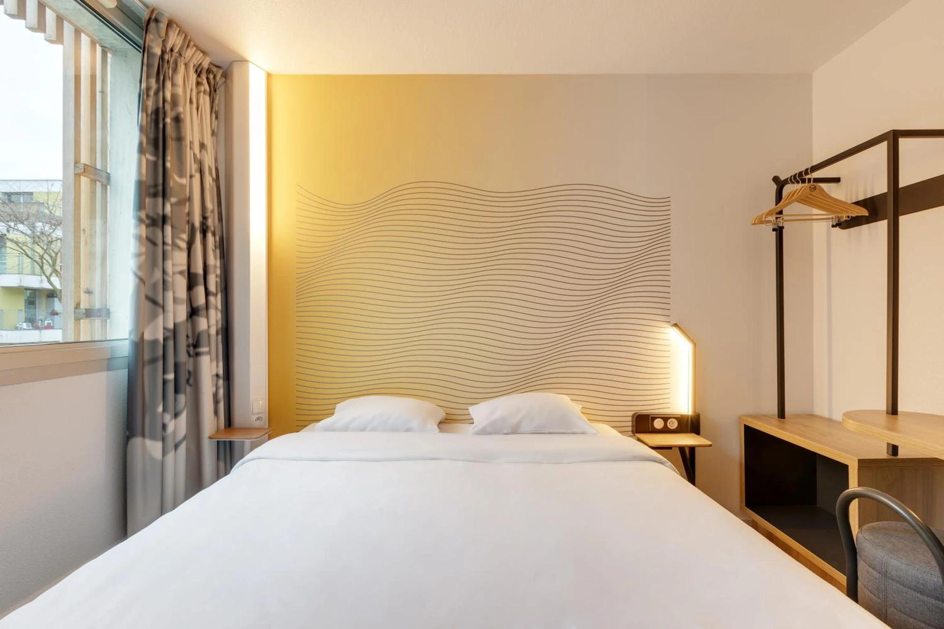Magnifique chambre pour un séminaire d'entreprise à B&B HOTEL Lille Centre Grand Palais - Six-Fours-les-Plages
