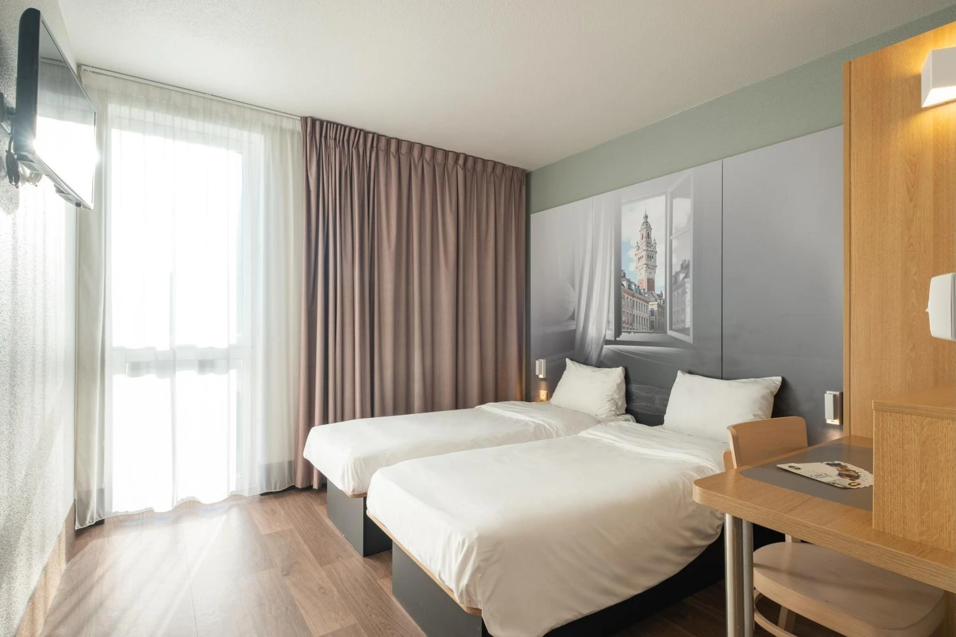 Magnifique chambre pour un séminaire d'entreprise à B&B HOTEL Lille Tourcoing Centre - Tourcoing