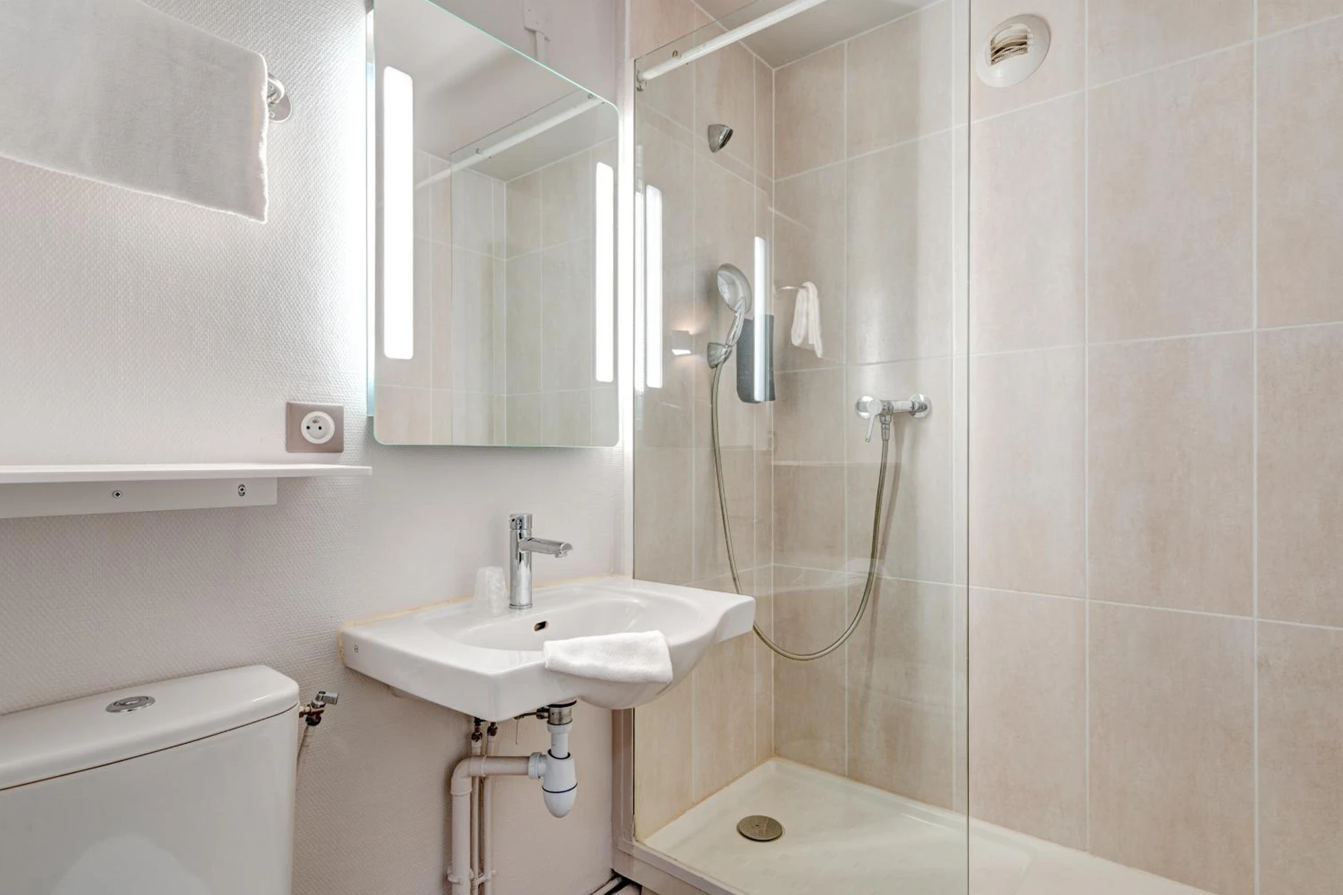 Lieu convivial pour un séminaire d'entreprise à B&B HOTEL Louveciennes - Louveciennes - En savoir plus 