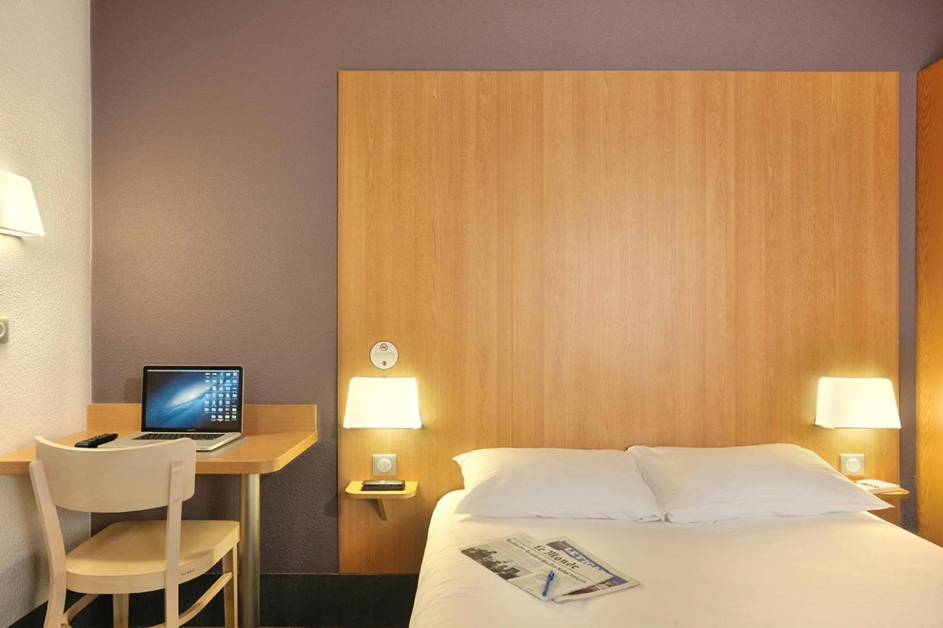 Chambre disponible pour un séminaire d'entreprise à B&B HOTEL Lyon Caluire Cité Internationale - Caluire-et-Cuire
