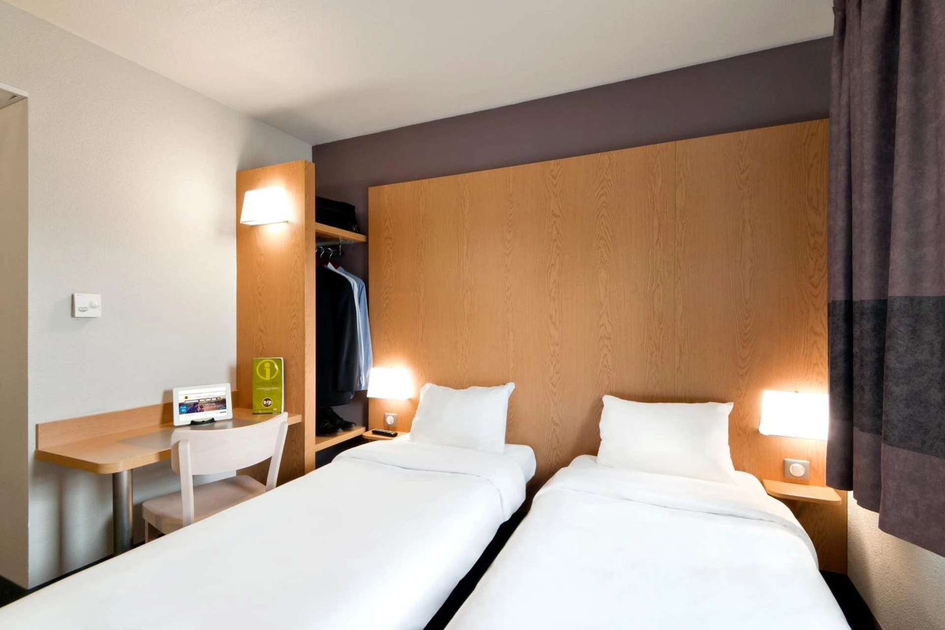 Chambre disponible pour un séminaire d'entreprise à B&B HOTEL Lyon Sud États-Unis - Vénissieux