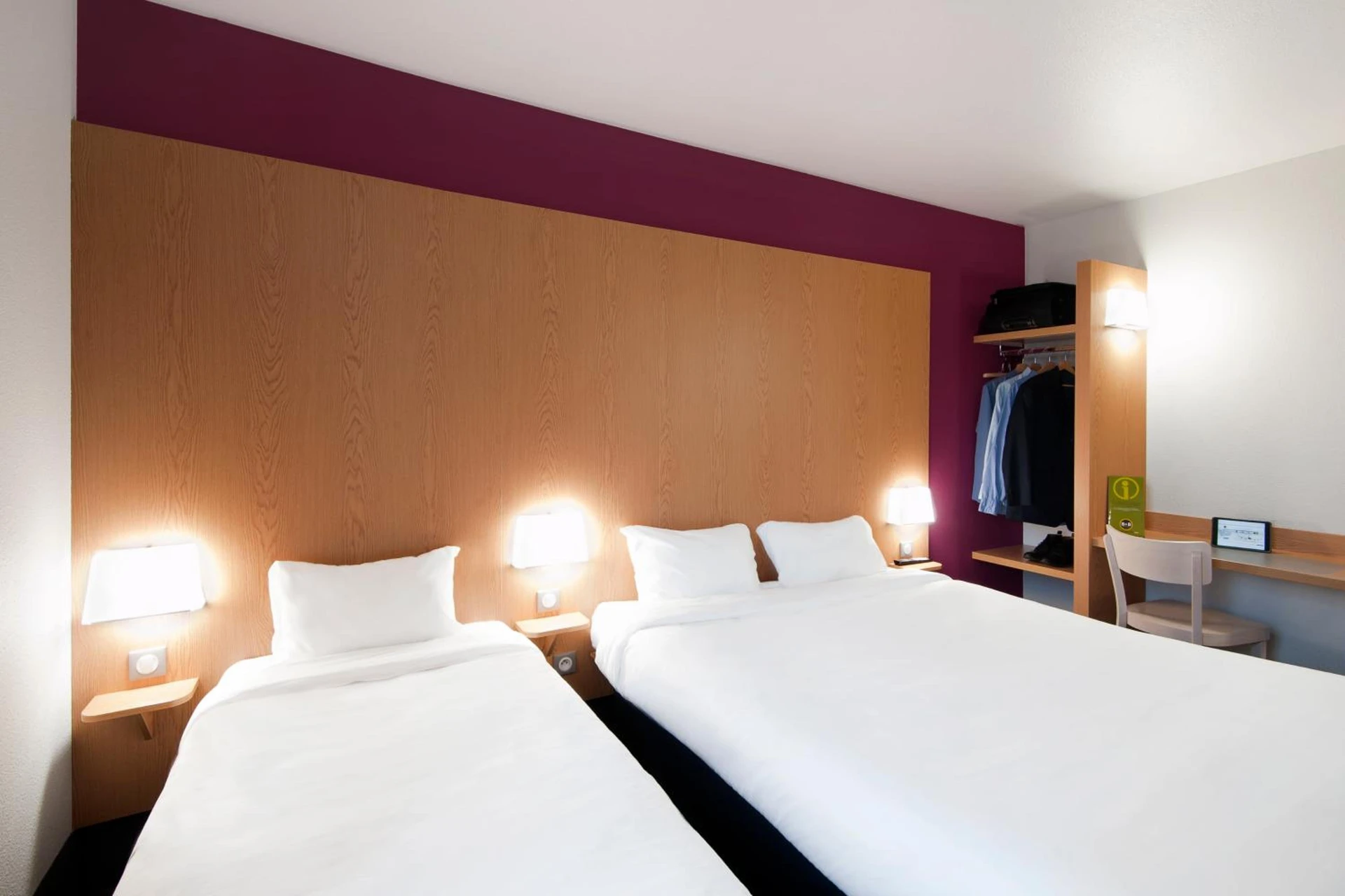 Magnifique chambre pour un séminaire d'entreprise à B&B HOTEL Lyon Eurexpo Chassieu - Chassieu