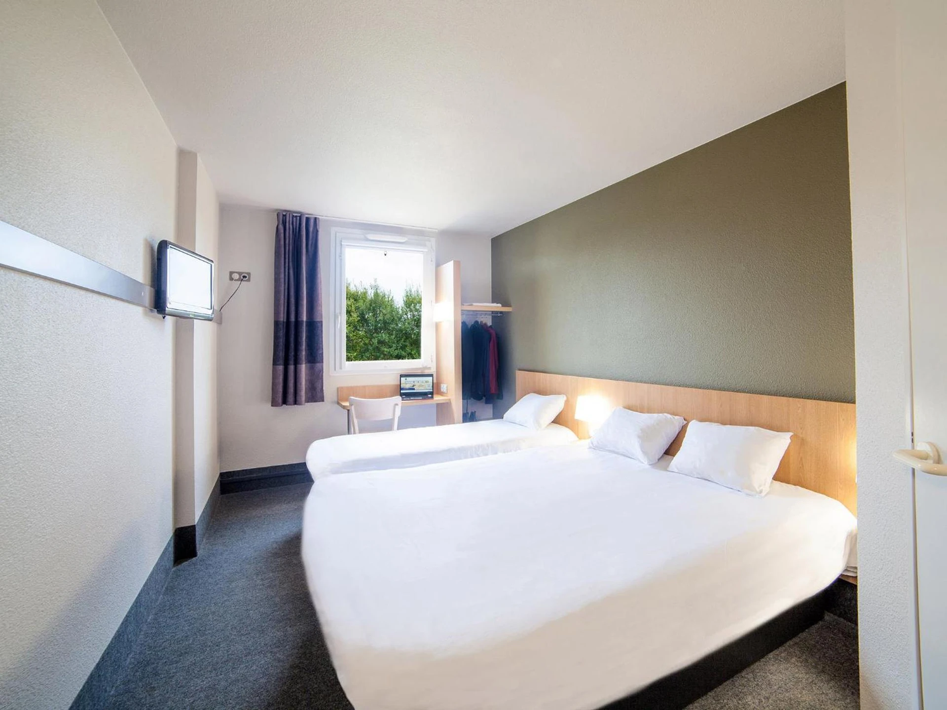 Magnifique chambre pour un séminaire d'entreprise à B&B HOTEL Marne-la-Vallée Bussy-Saint-Georges - Bussy-Saint-Georges