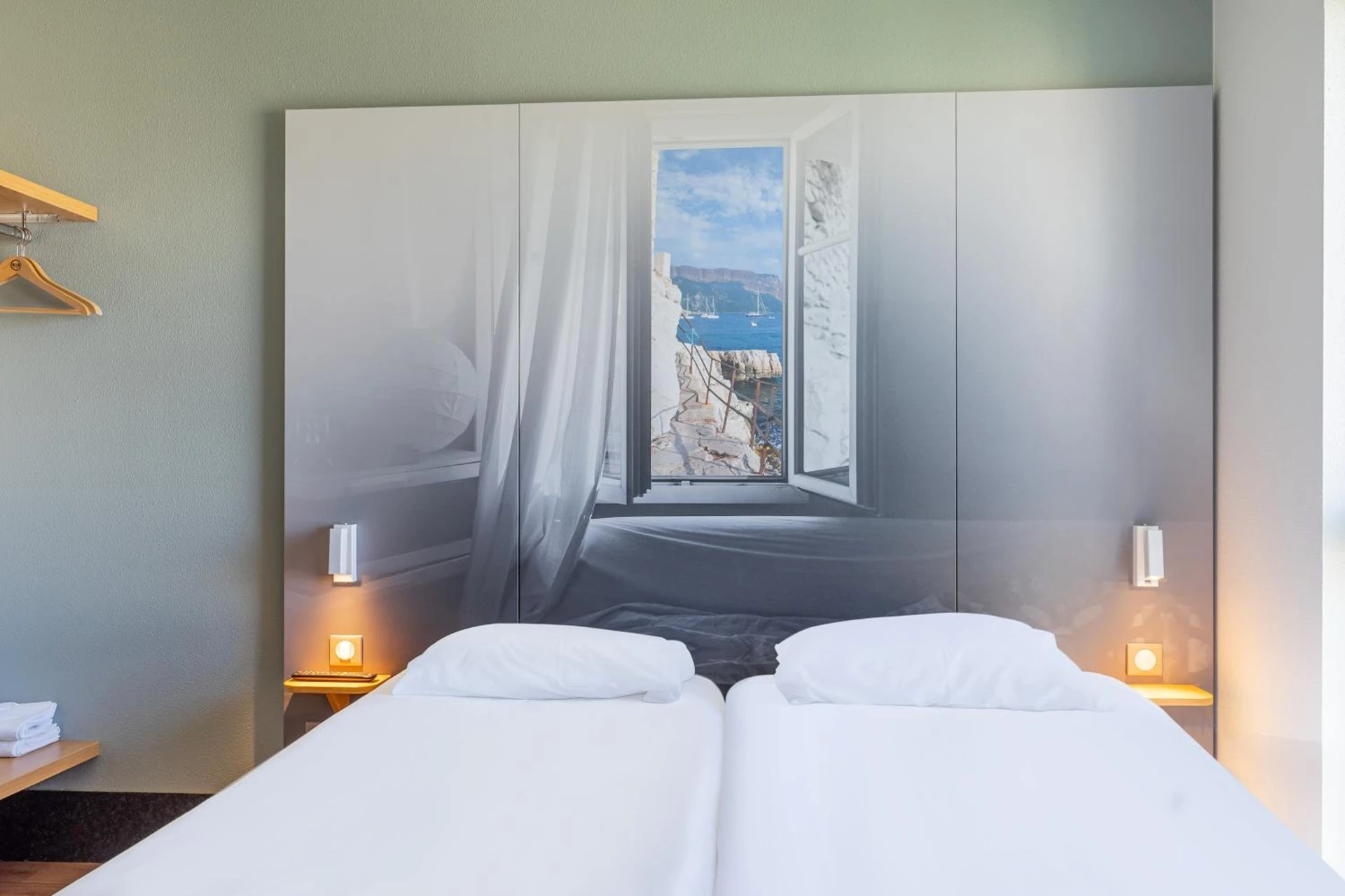 Chambre disponible pour un séminaire d'entreprise à B&B HOTEL Marseille Euromed - Marseille