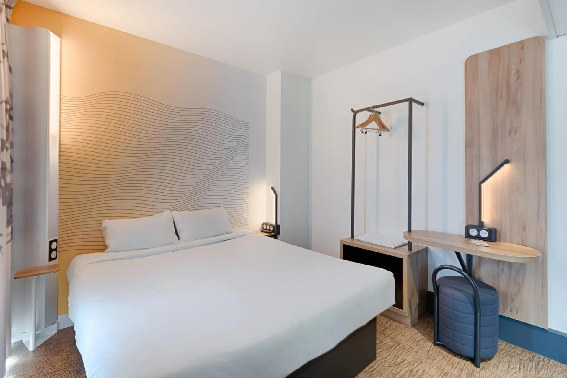 Chambre disponible pour un séminaire d'entreprise à B&B HOTEL Marseille Centre La Joliette - Marseille