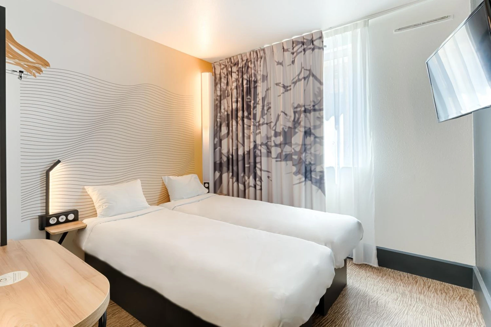 Magnifique chambre pour un séminaire d'entreprise à B&B HOTEL Marseille Centre La Joliette - Marseille