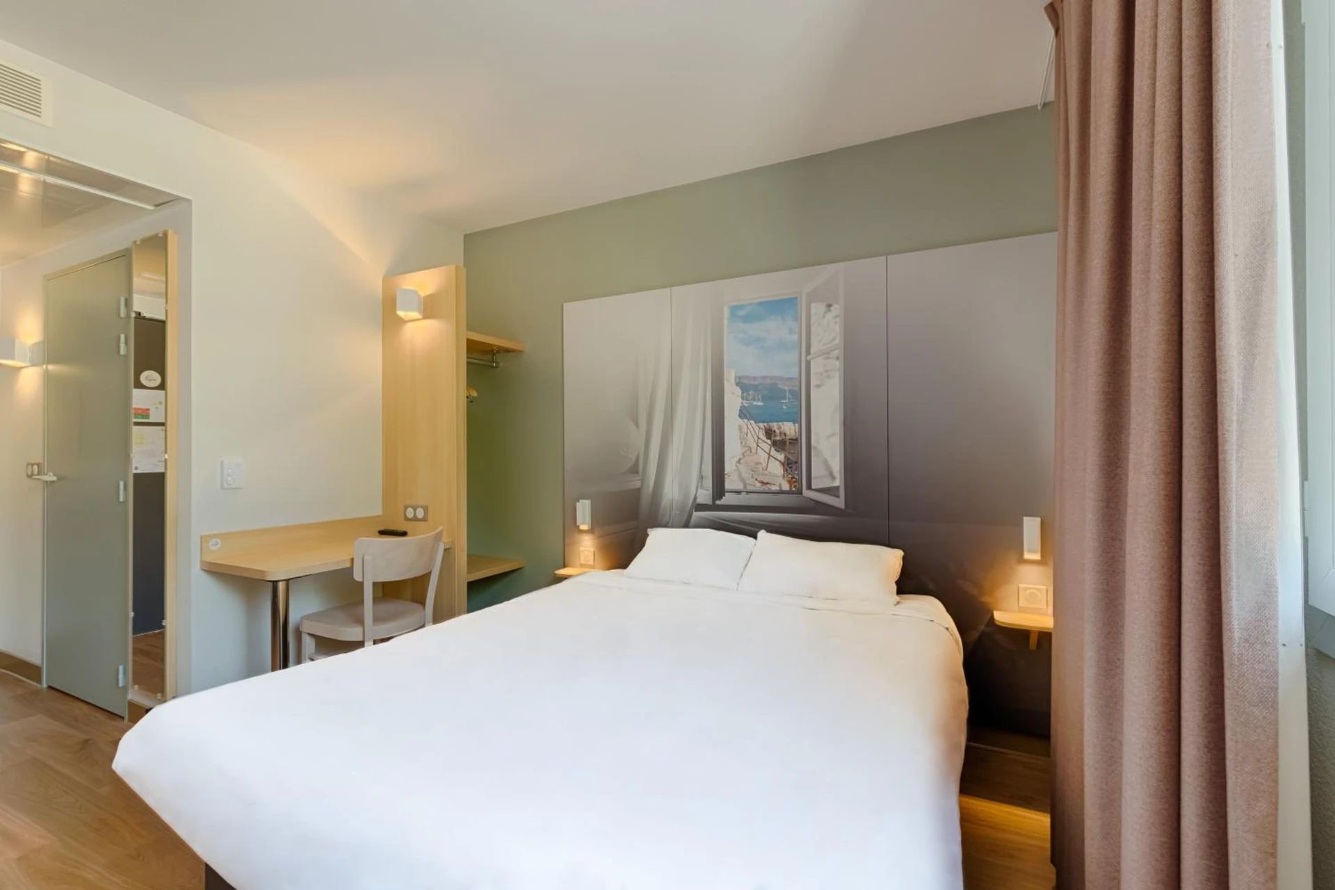Magnifique chambre pour un séminaire d'entreprise à B&B HOTEL Marseille La Valentine St Menet - Marseille