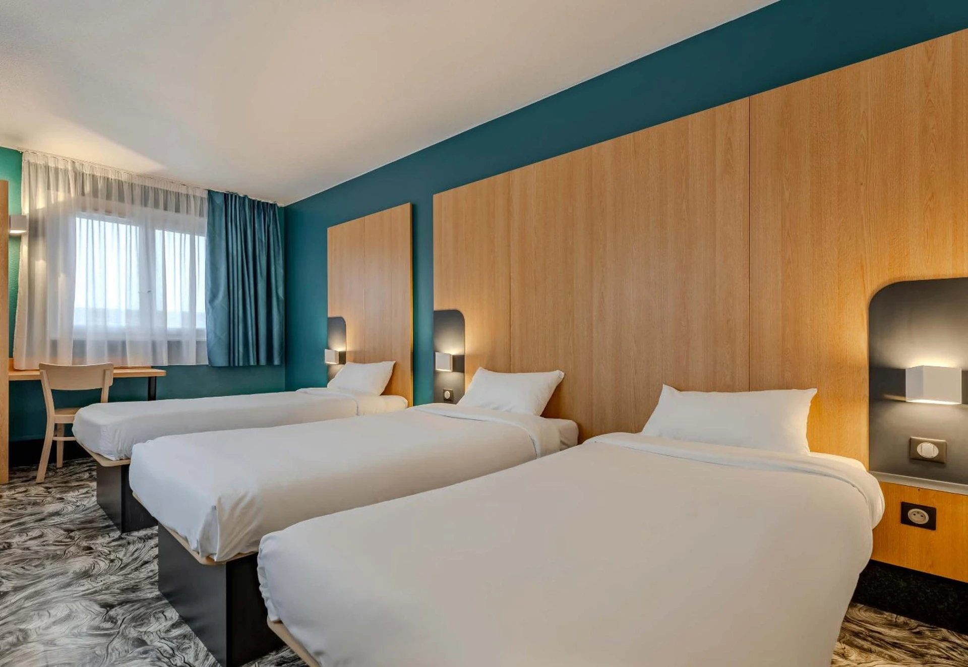 Chambre disponible pour un séminaire d'entreprise à B&B HOTEL Maubeuge-Louvroil - Louvroil