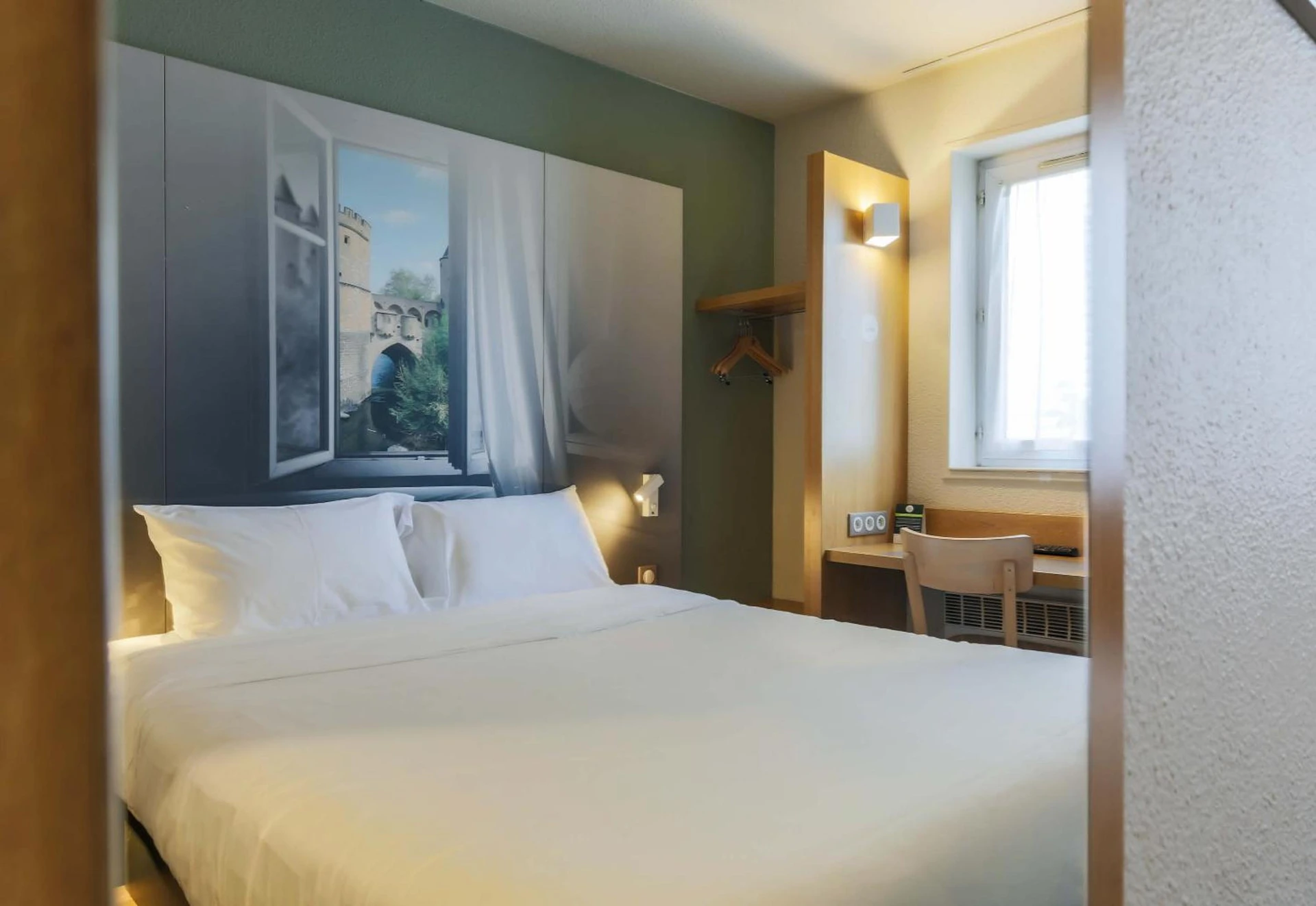 Chambre disponible pour un séminaire d'entreprise à B&B HOTEL Metz Jouy Aux Arches - Jouy-aux-Arches