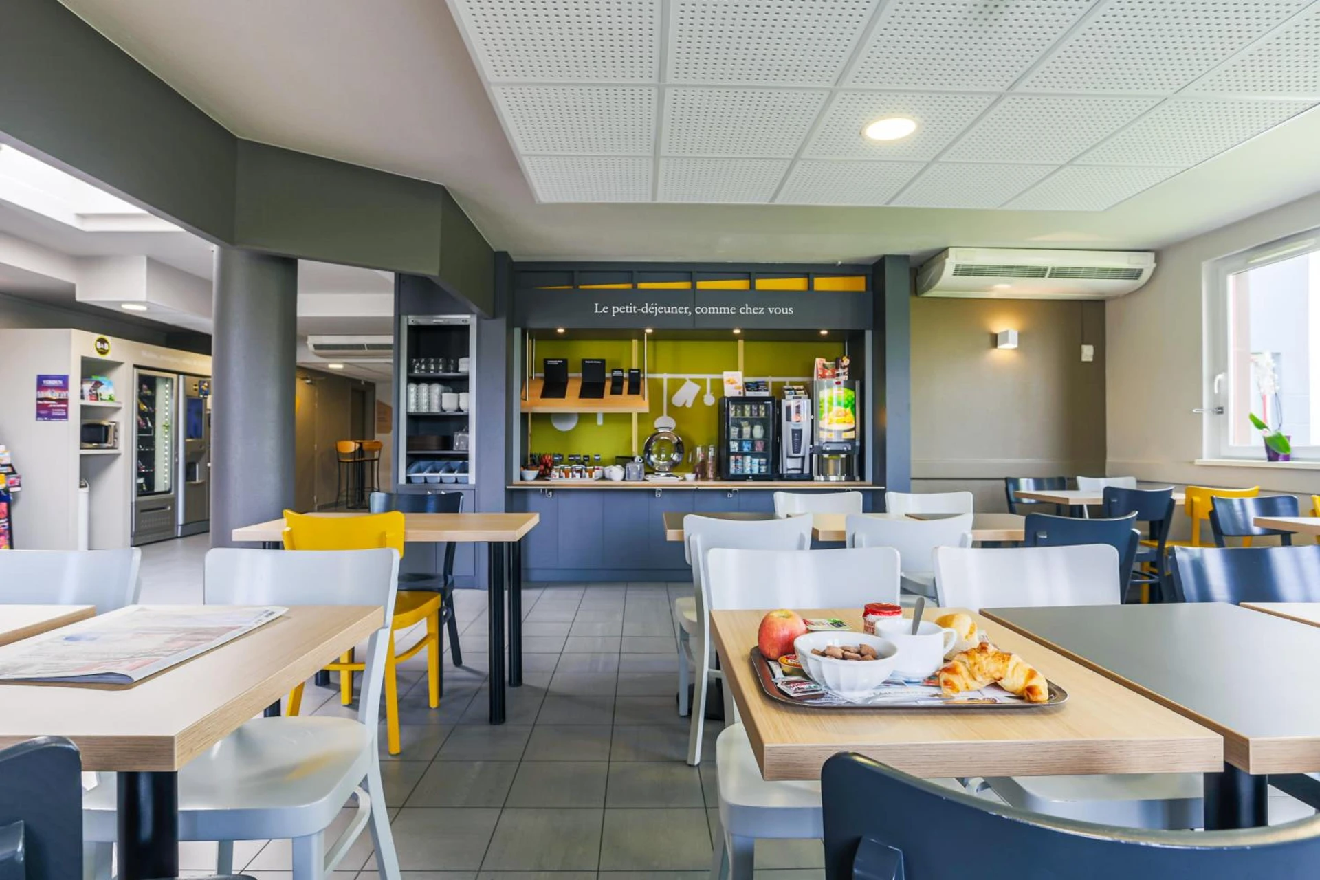 Ambiance de travail pour séminaire d'entreprise à B&B HOTEL Metz Semécourt - Semécourt
