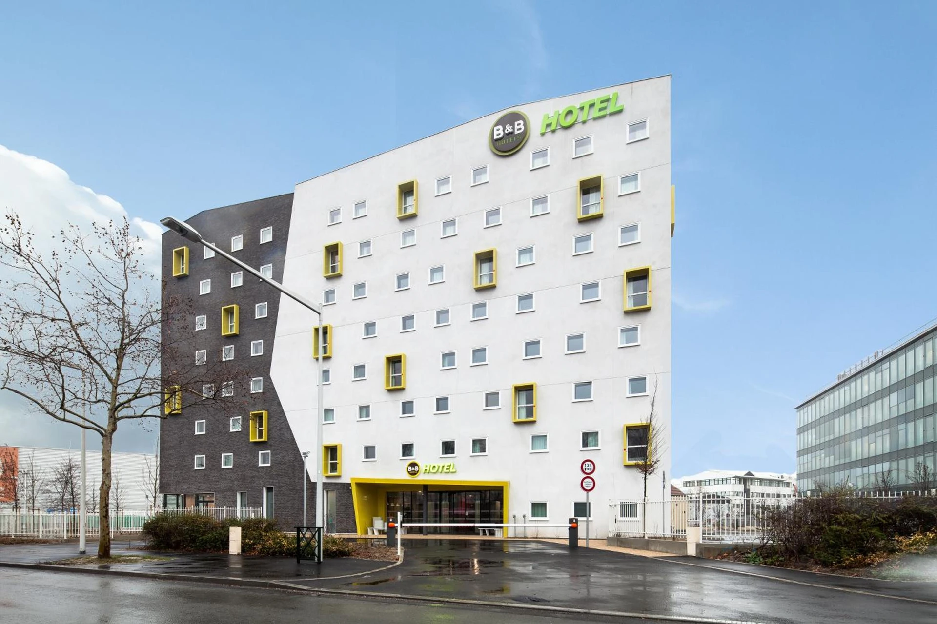 Salle de séminaire à B&B HOTEL NANTERRE Rueil-Malmaison - Organiser un événement professionnel à Nanterre
