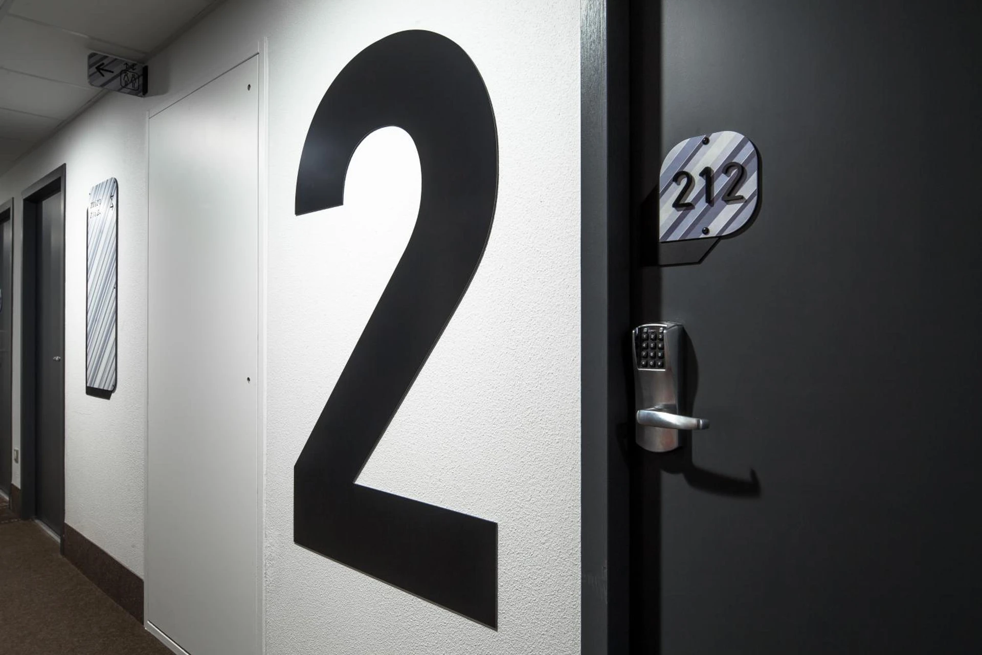 Chambre disponible pour un séminaire d'entreprise à B&B HOTEL NANTERRE Rueil-Malmaison - Nanterre