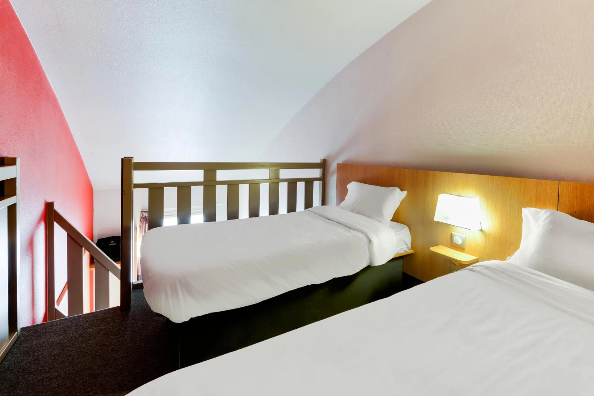 Chambre à B&B HOTEL Nantes Aéroport - Organiser un séminaire d'entreprise à Bouguenais