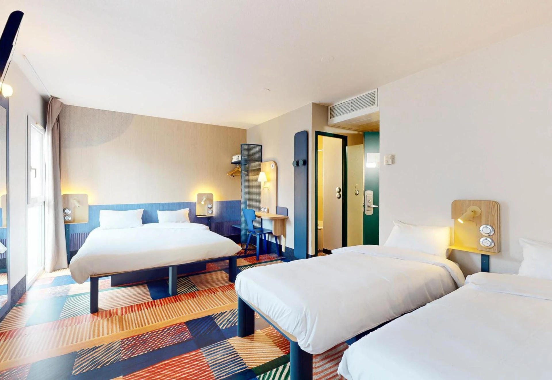 Chambre disponible pour un séminaire d'entreprise à B&B HOTEL Nantes Centre - Nantes