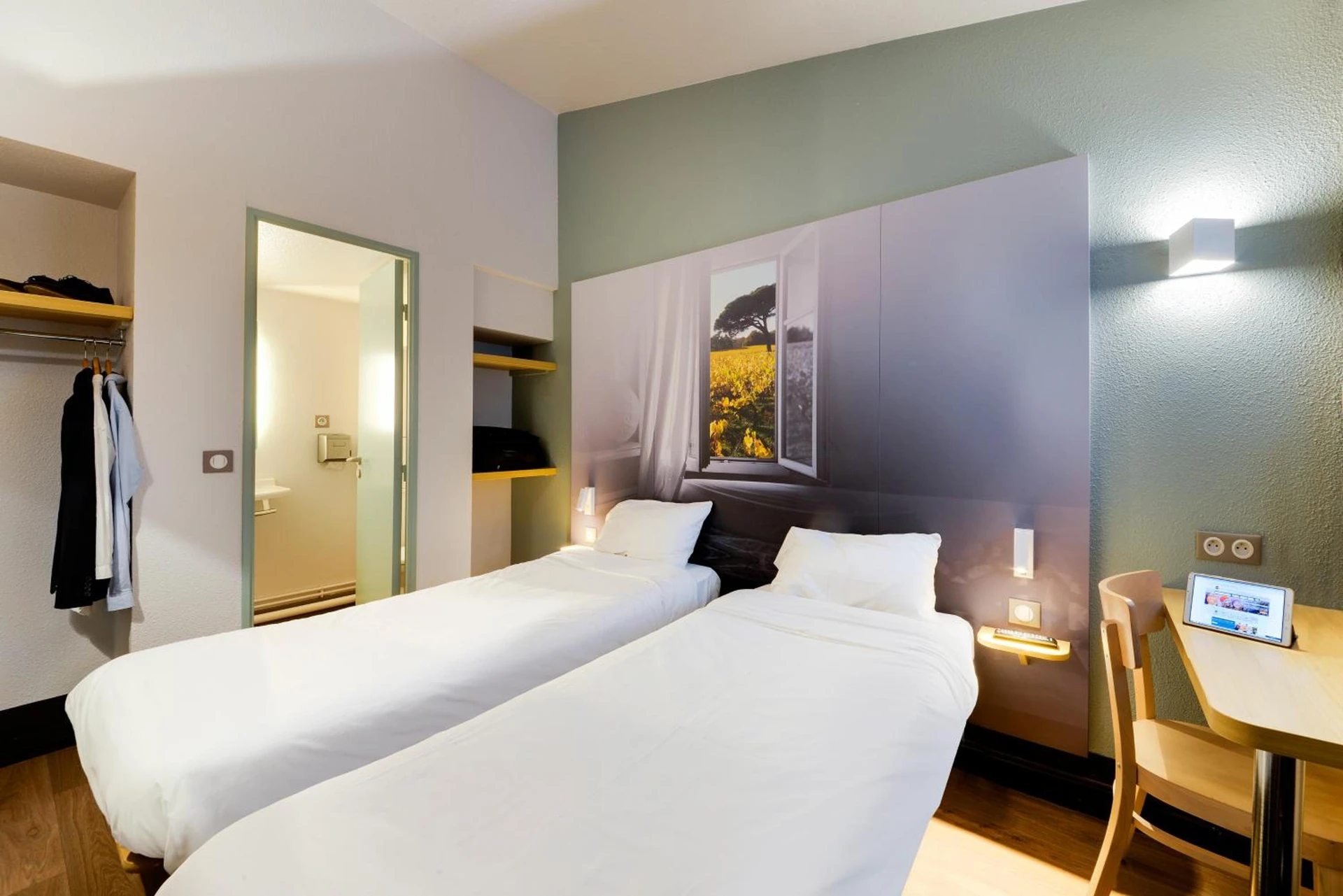 Chambre disponible pour un séminaire d'entreprise à B&B HOTEL Nantes Parc Expos La Beaujoire - Nantes