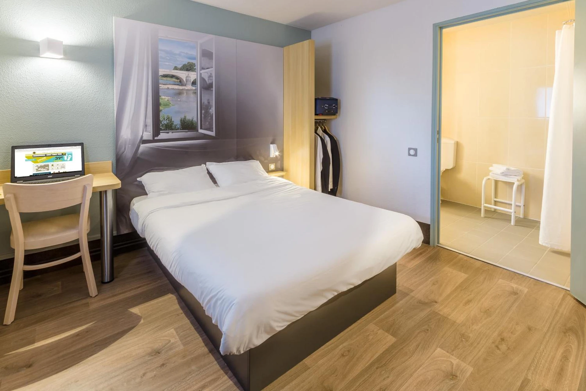 Magnifique chambre pour un séminaire d'entreprise à B&B HOTEL Nantes Parc Expos La Beaujoire - Nantes