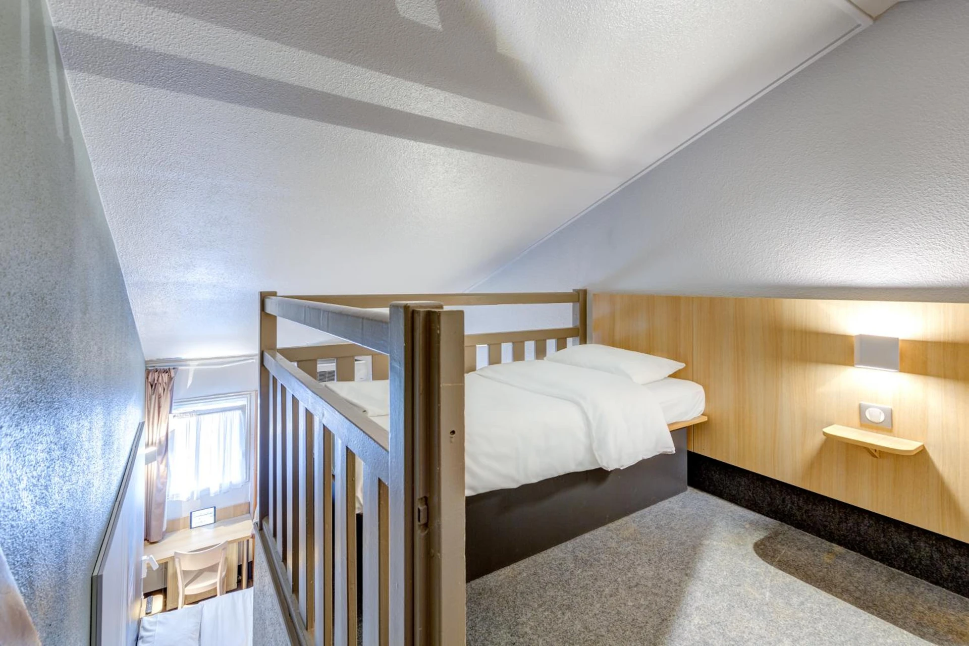 Chambre disponible pour un séminaire d'entreprise à B&B HOTEL Orgeval - Orgeval