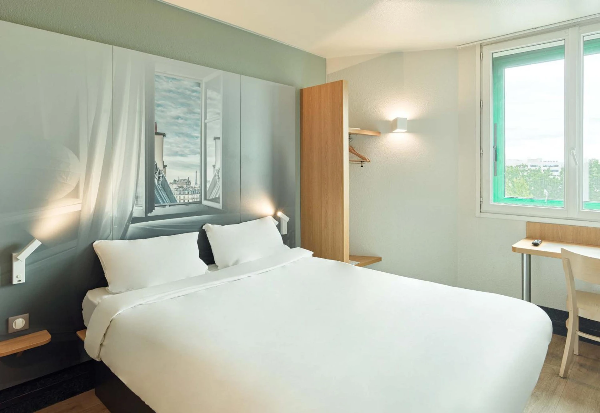 Chambre disponible pour un séminaire d'entreprise à B&B HOTEL Orly Rungis Aéroport 2 étoiles - Rungis