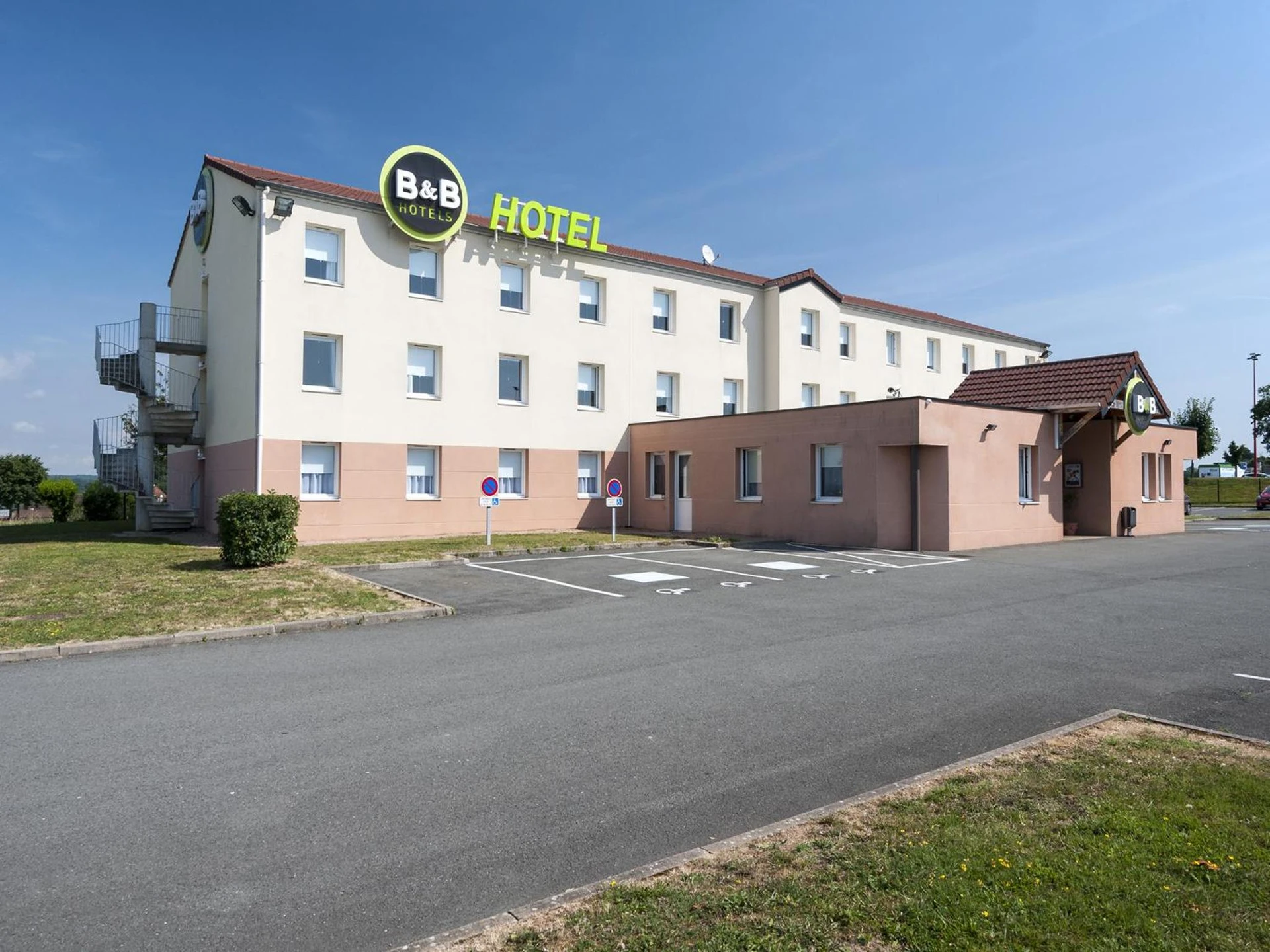 Organiser un séminaire d'entreprise : B&B HOTEL Paray-le-Monial à paray-le-monial