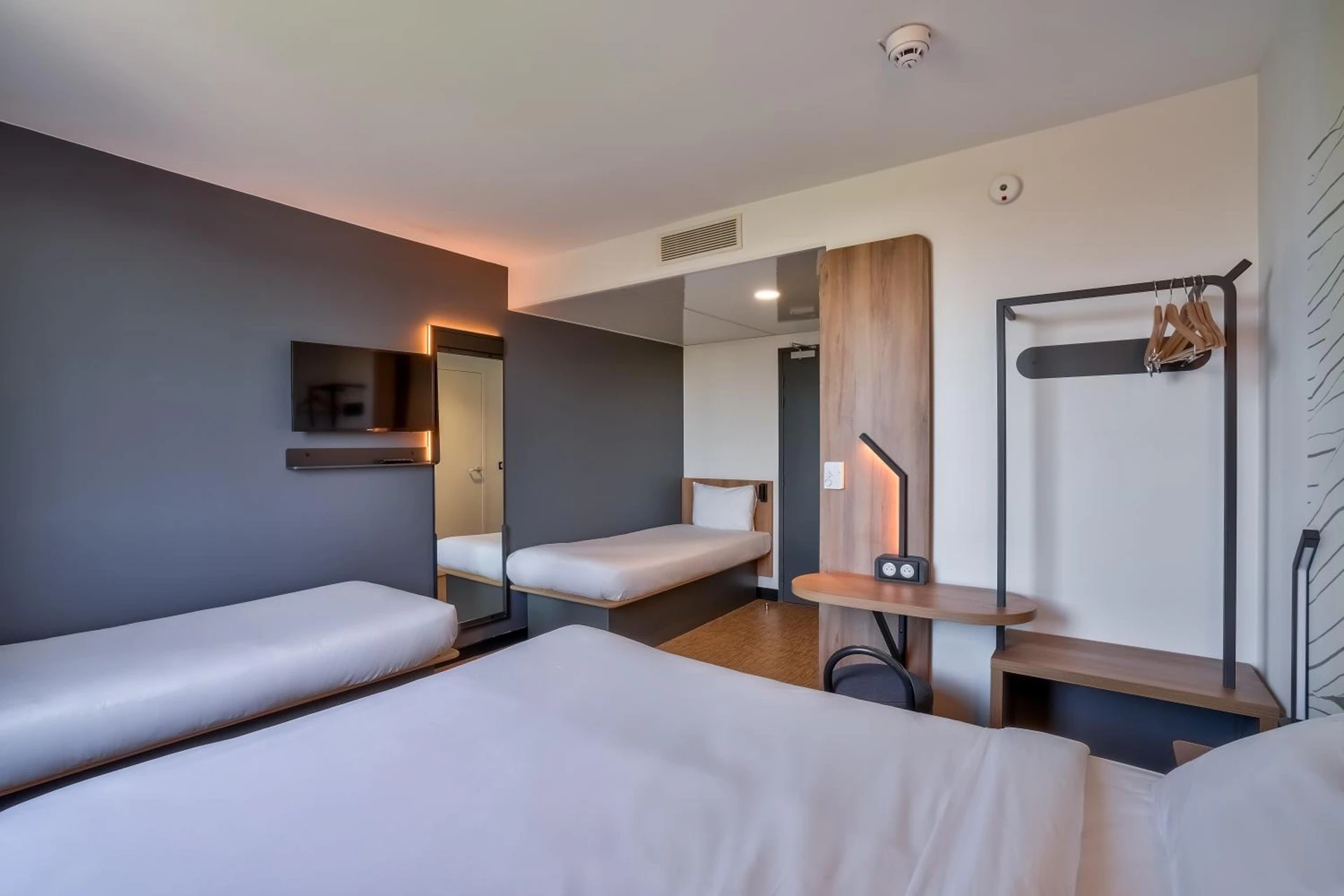 Chambre disponible pour un séminaire d'entreprise à B&B HOTEL Paris Créteil - Créteil