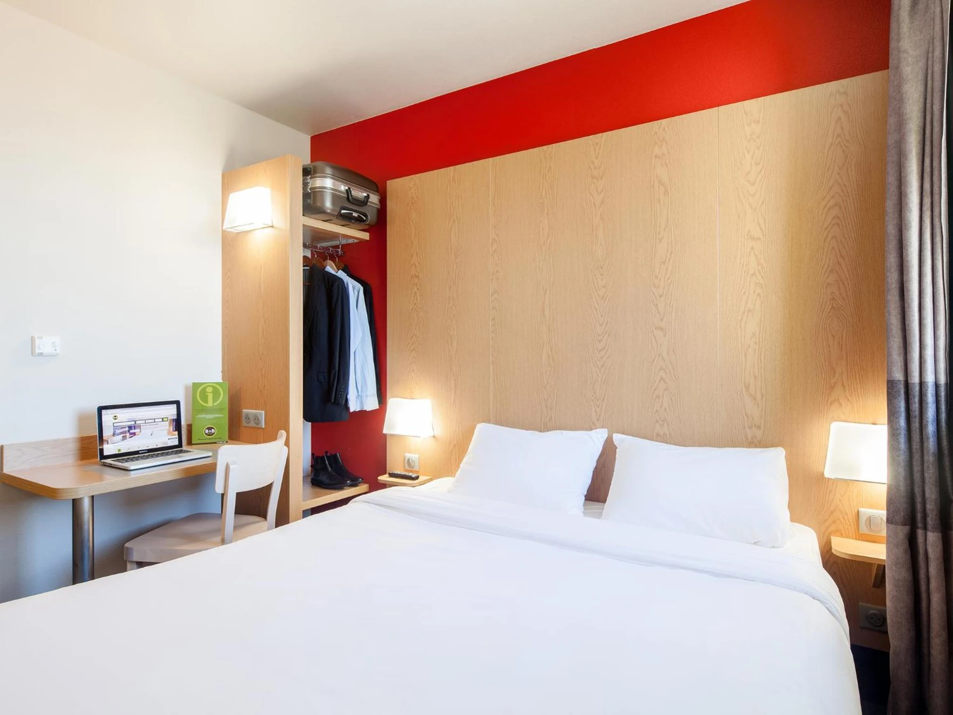 Salle de séminaire à B&B HOTEL Paris Est Bobigny Université - Organiser un événement professionnel à Bobigny