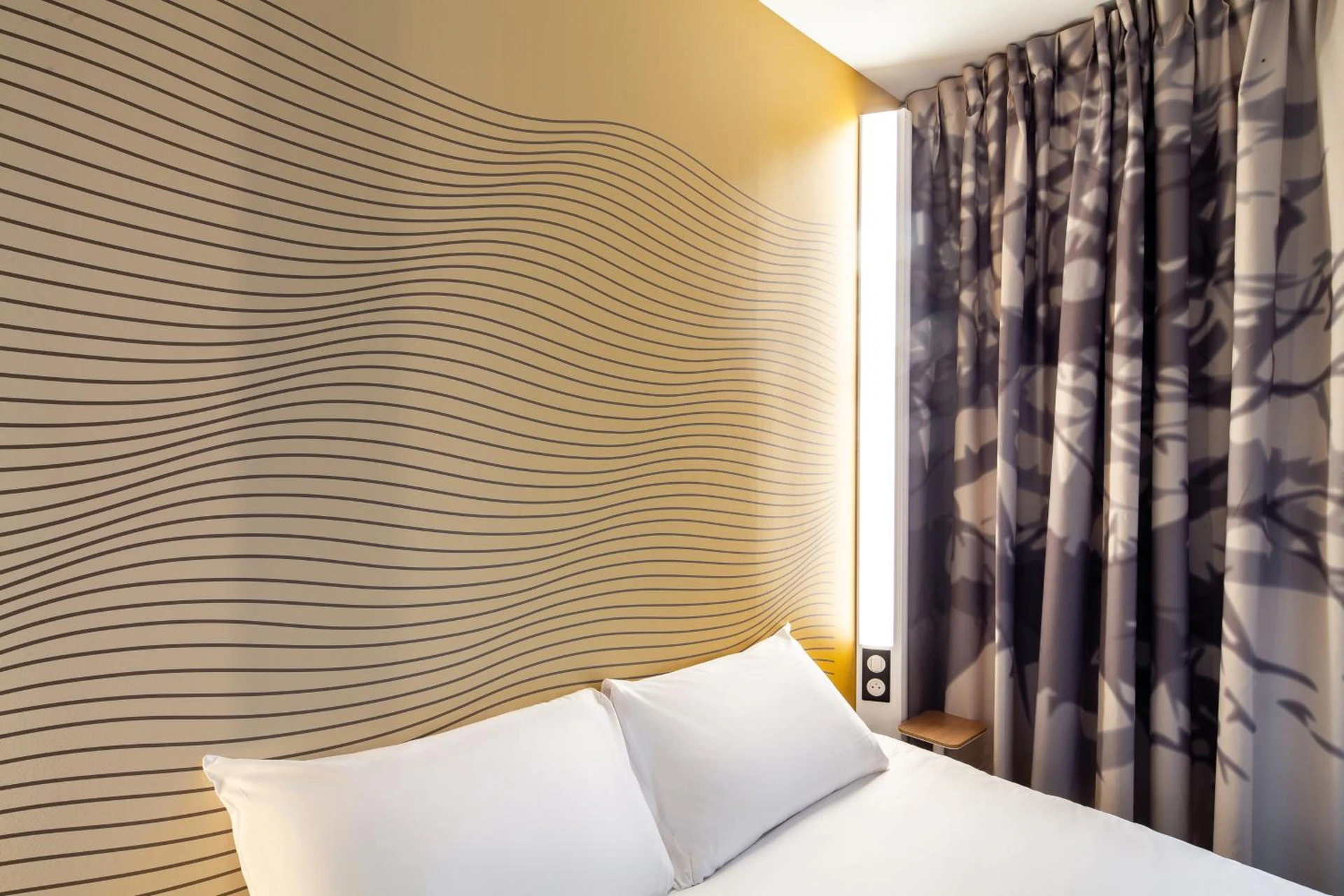 Chambre disponible pour un séminaire d'entreprise à B&B HOTEL Paris Meudon Vélizy - Meudon