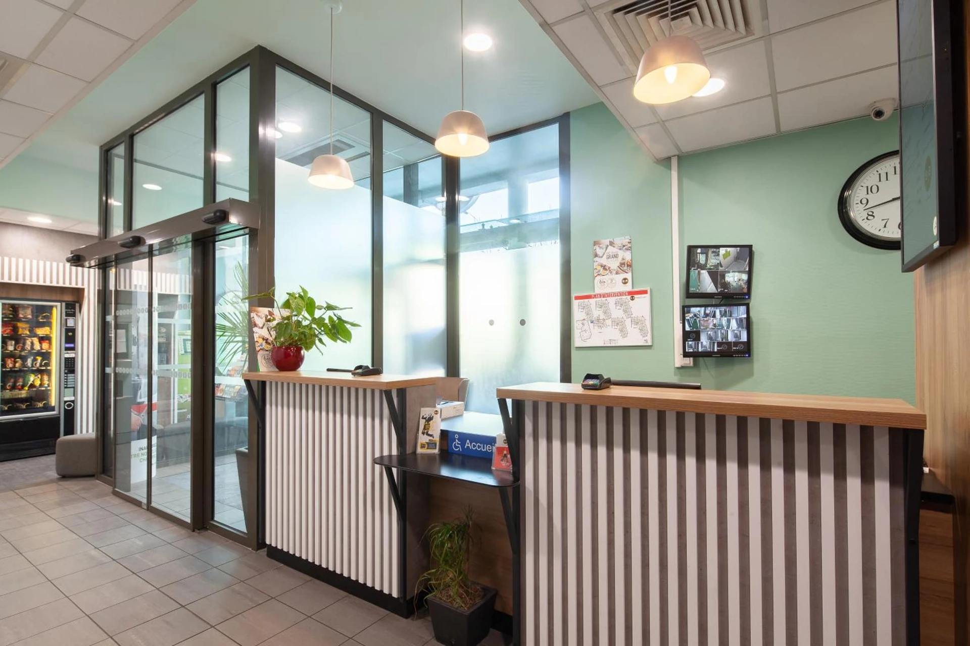 Organiser un séminaire d'entreprise : B&B HOTEL Paris Saint-Denis Pleyel à saint-denis