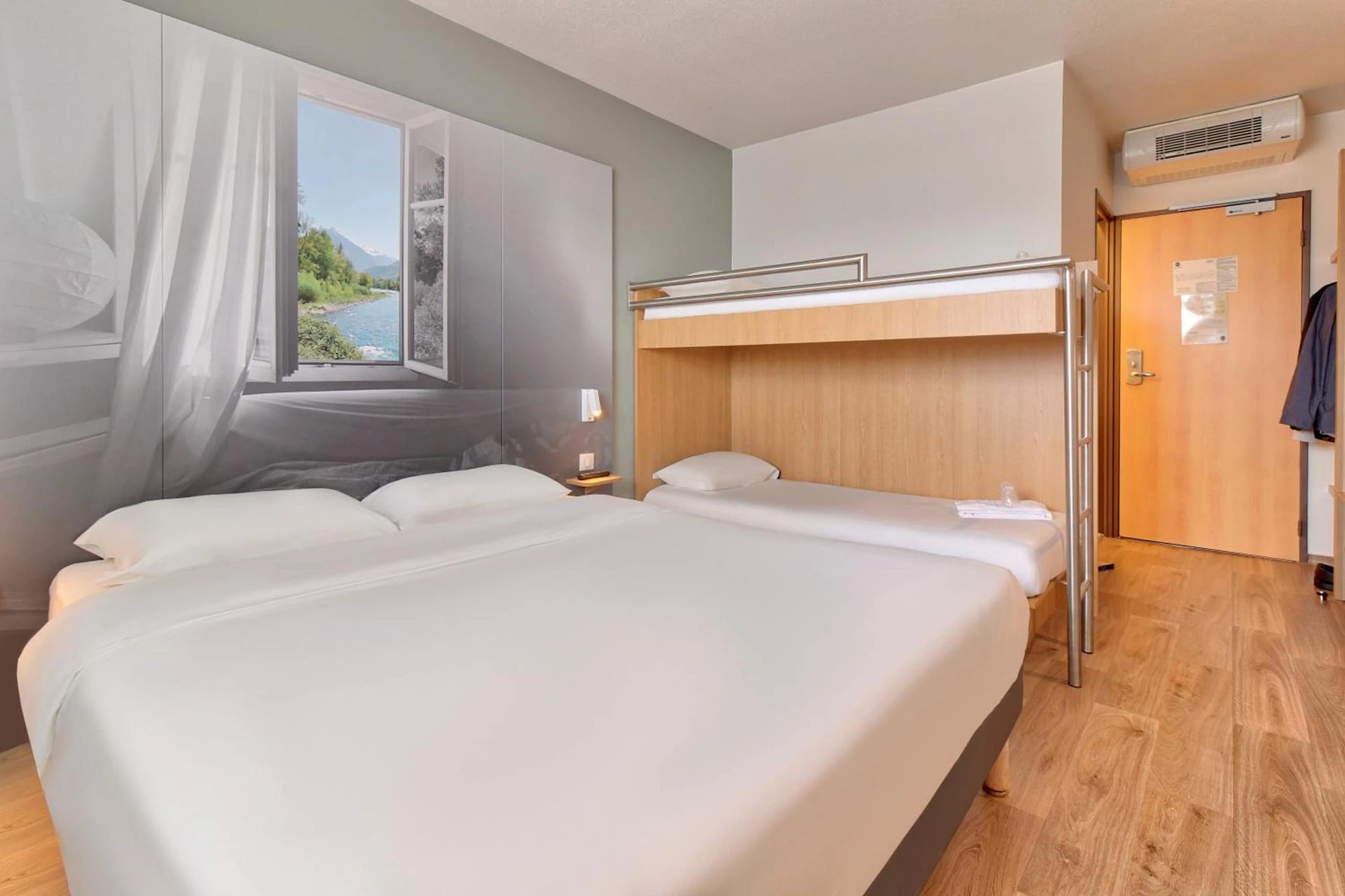 Chambre disponible pour un séminaire d'entreprise à B&B HOTEL Pau Lescar - Lescar