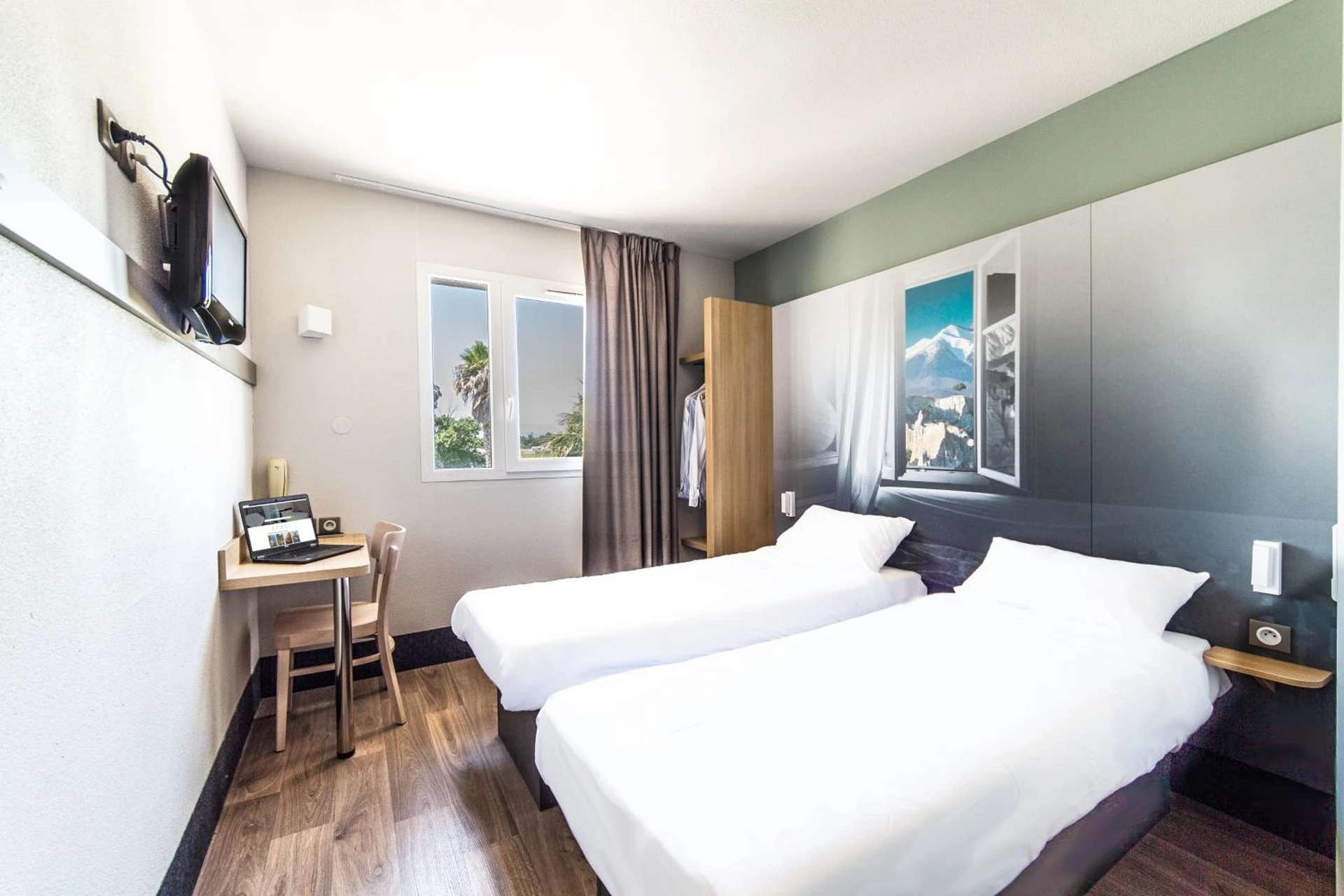 Ambiance de travail pour séminaire d'entreprise à B&B HOTEL Perpignan Saleilles - Perpignan