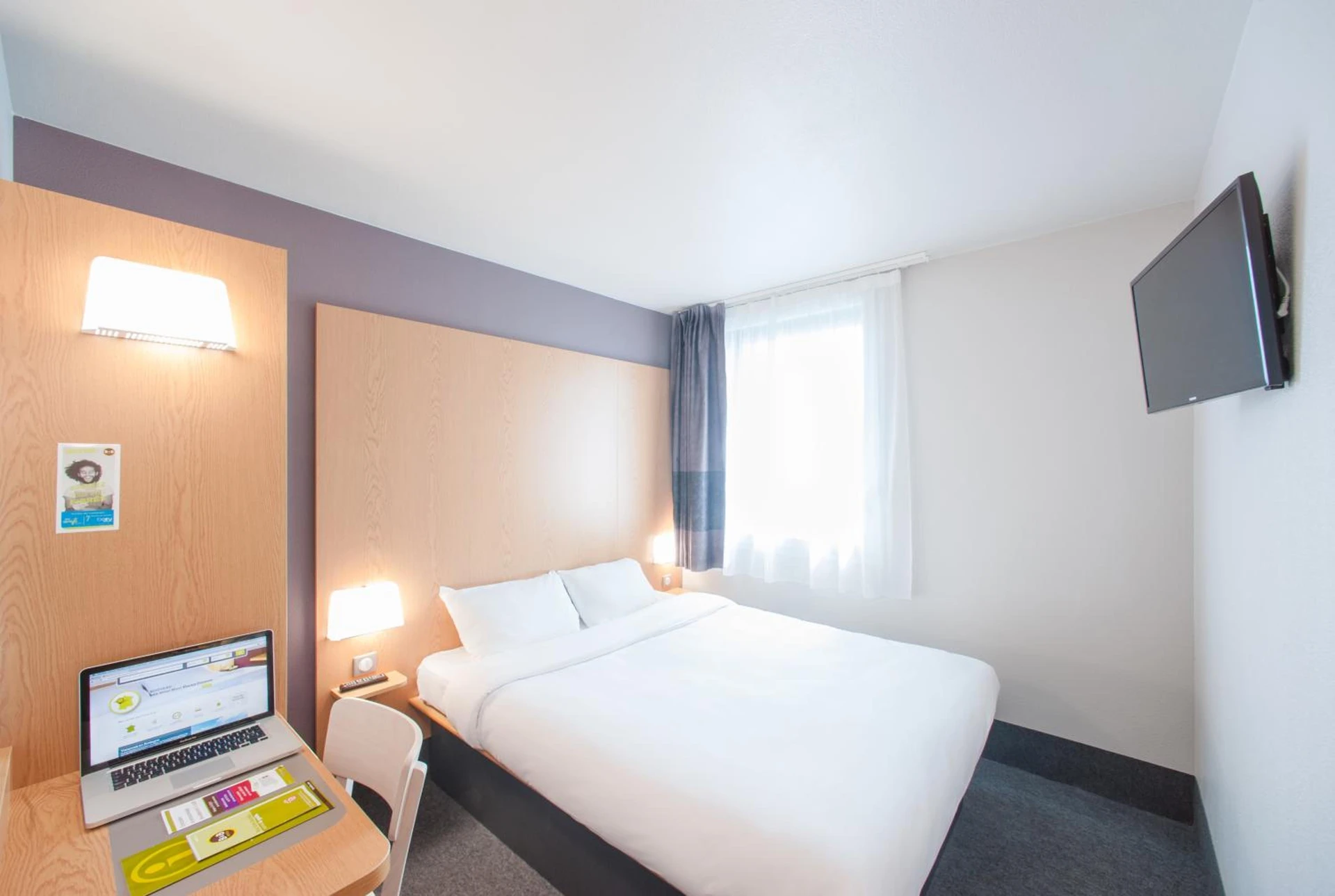 Magnifique chambre pour un séminaire d'entreprise à B&B HOTEL Perpignan Sud Marché International - Perpignan