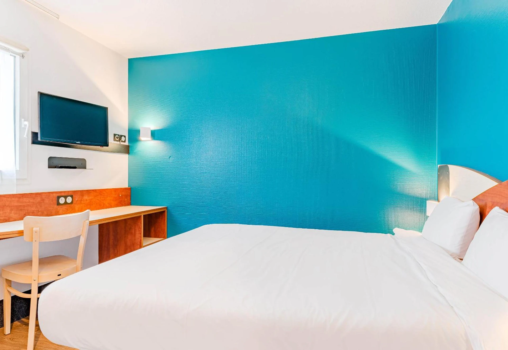Chambre disponible pour un séminaire d'entreprise à B&B HOTEL Poitiers 3 Futuroscope - Chasseneuil-du-Poitou