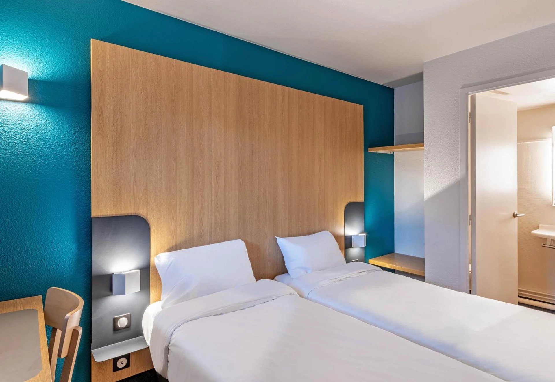 Magnifique chambre pour un séminaire d'entreprise à B&B HOTEL Quimper Nord Douarnenez - Quimper