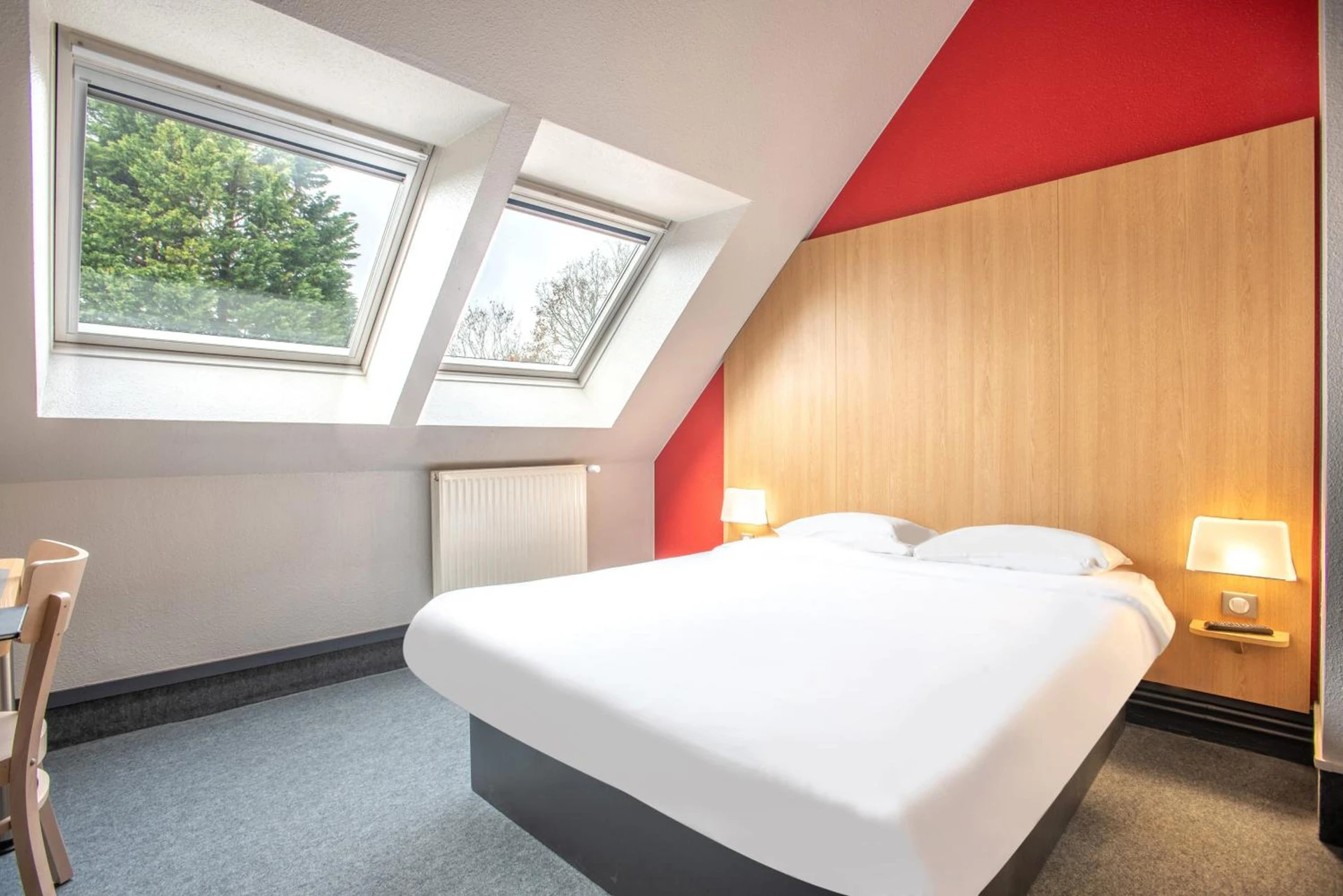 Chambre disponible pour un séminaire d'entreprise à B&B HOTEL Quimper Sud Bénodet - Quimper