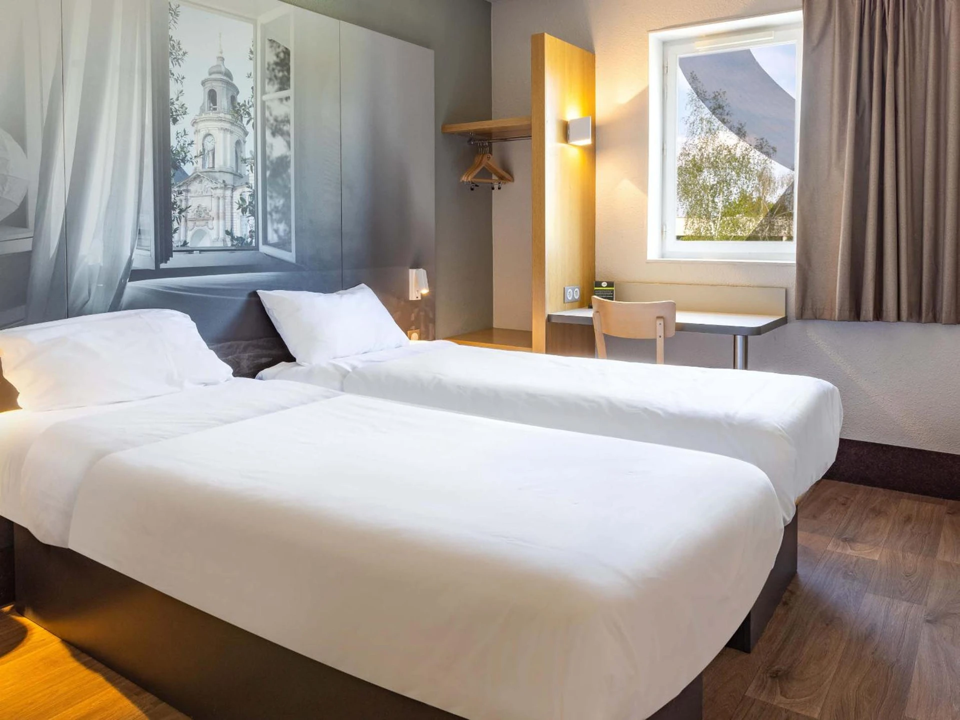 Chambre disponible pour un séminaire d'entreprise à B&B HOTEL Rennes Est Cesson Sévigné - Cesson-Sévigné