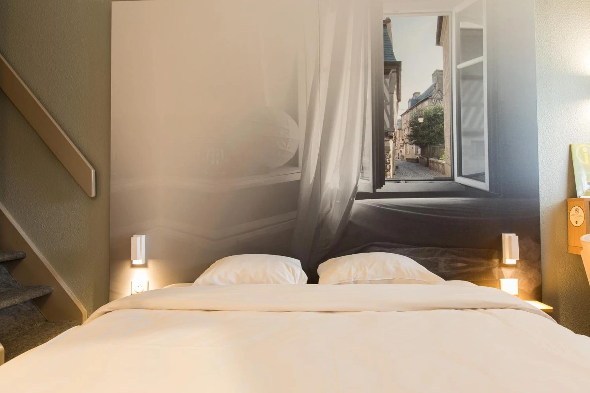 Chambre disponible pour un séminaire d'entreprise à B&B HOTEL Rennes Nord St Grégoire - Saint-Grégoire