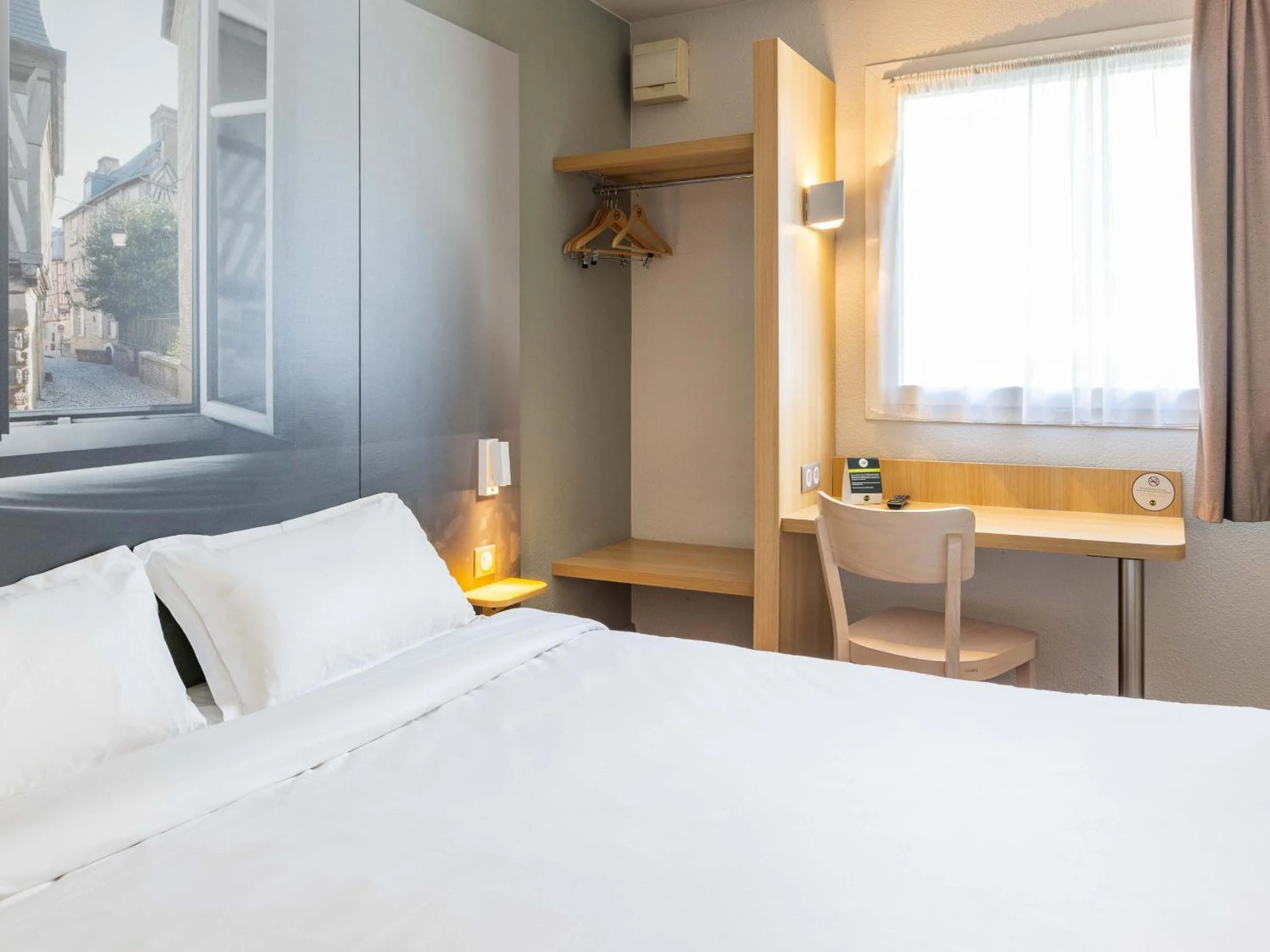 Chambre disponible pour un séminaire d'entreprise à B&B HOTEL Rennes Sud Chantepie - Rennes