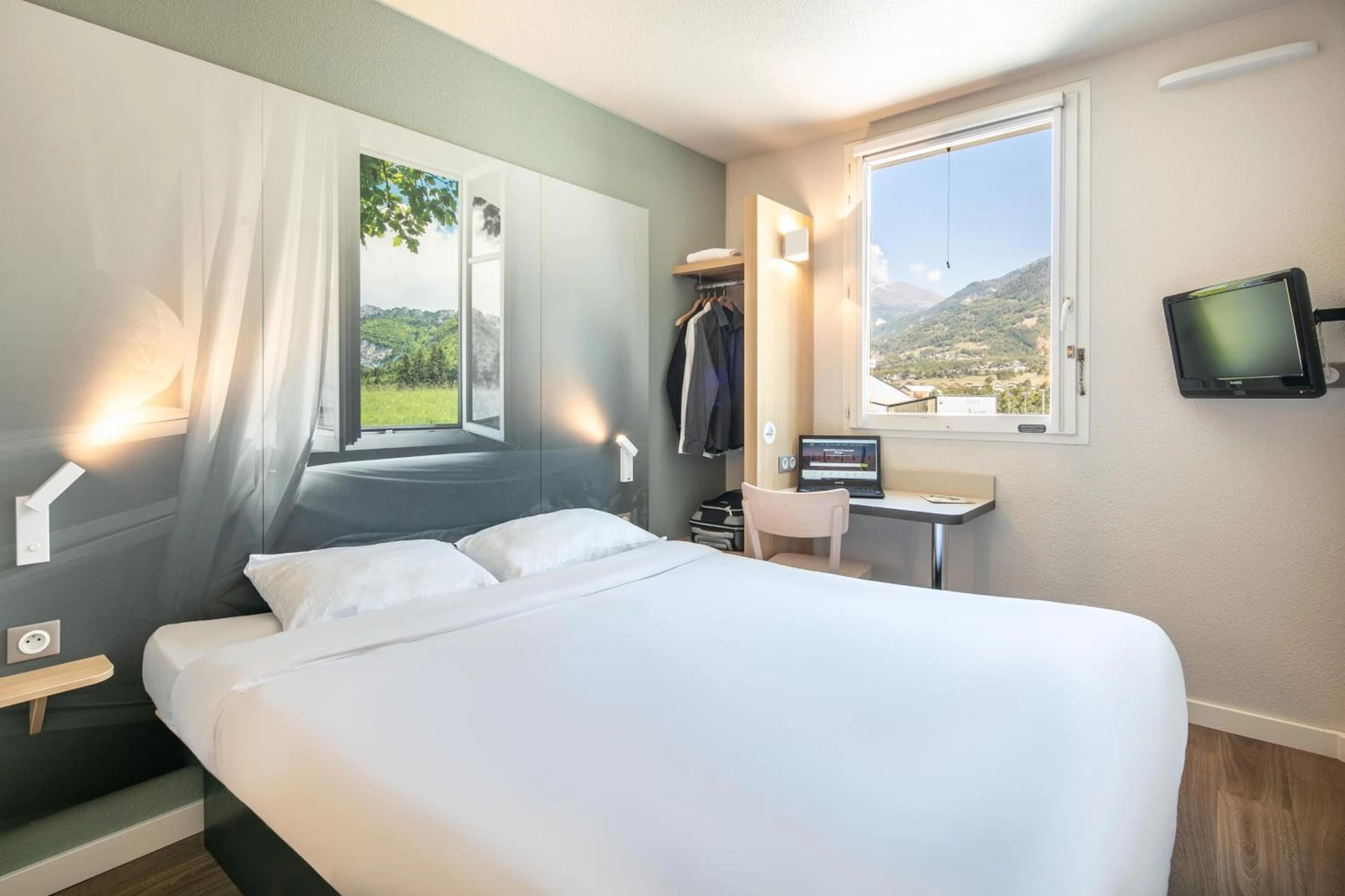 Chambre disponible pour un séminaire d'entreprise à B&B HOTEL Saint Jean De Maurienne - Gisors