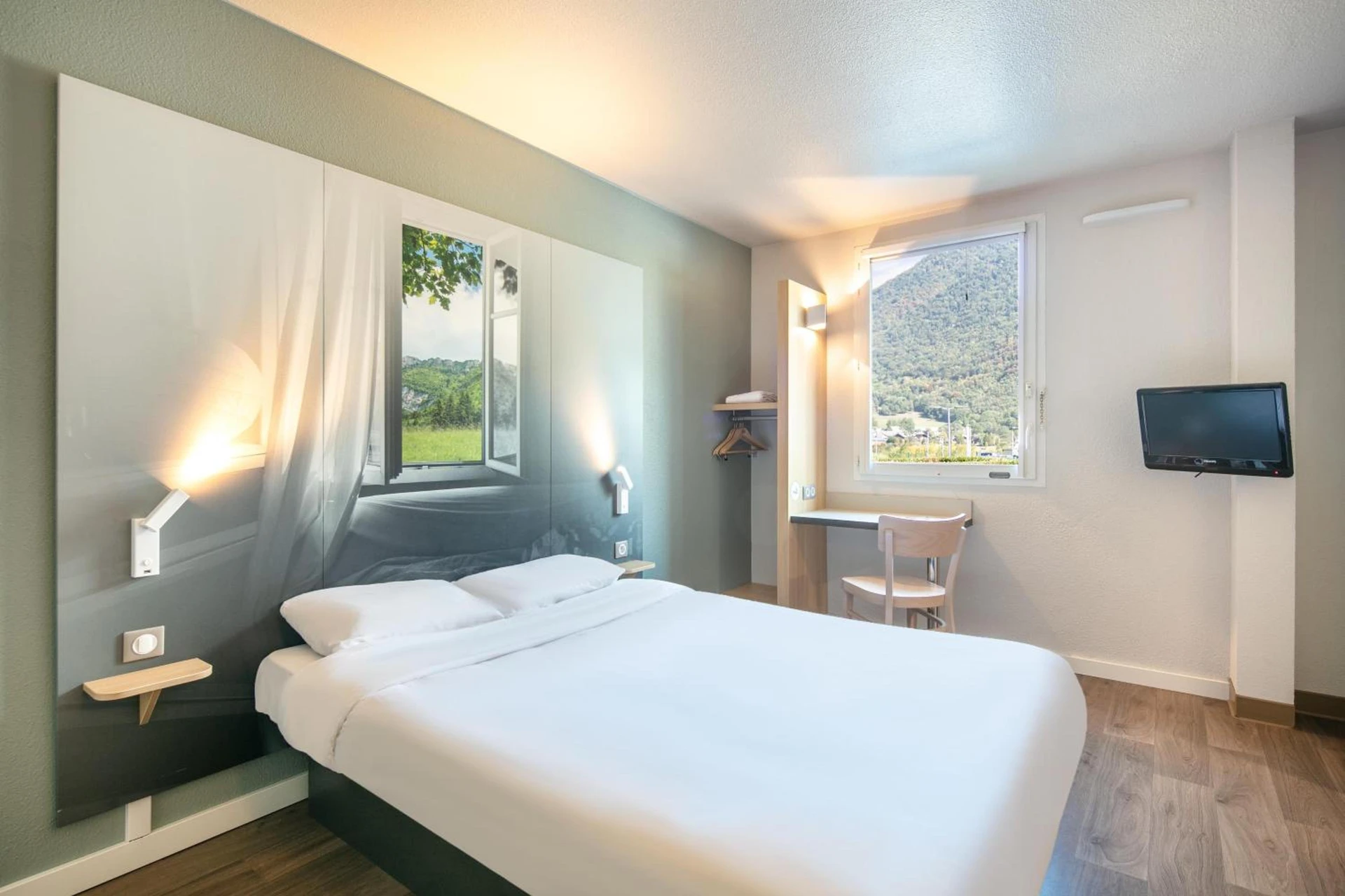 Chambre disponible pour un séminaire d'entreprise à B&B HOTEL Saint Jean De Maurienne - Gisors