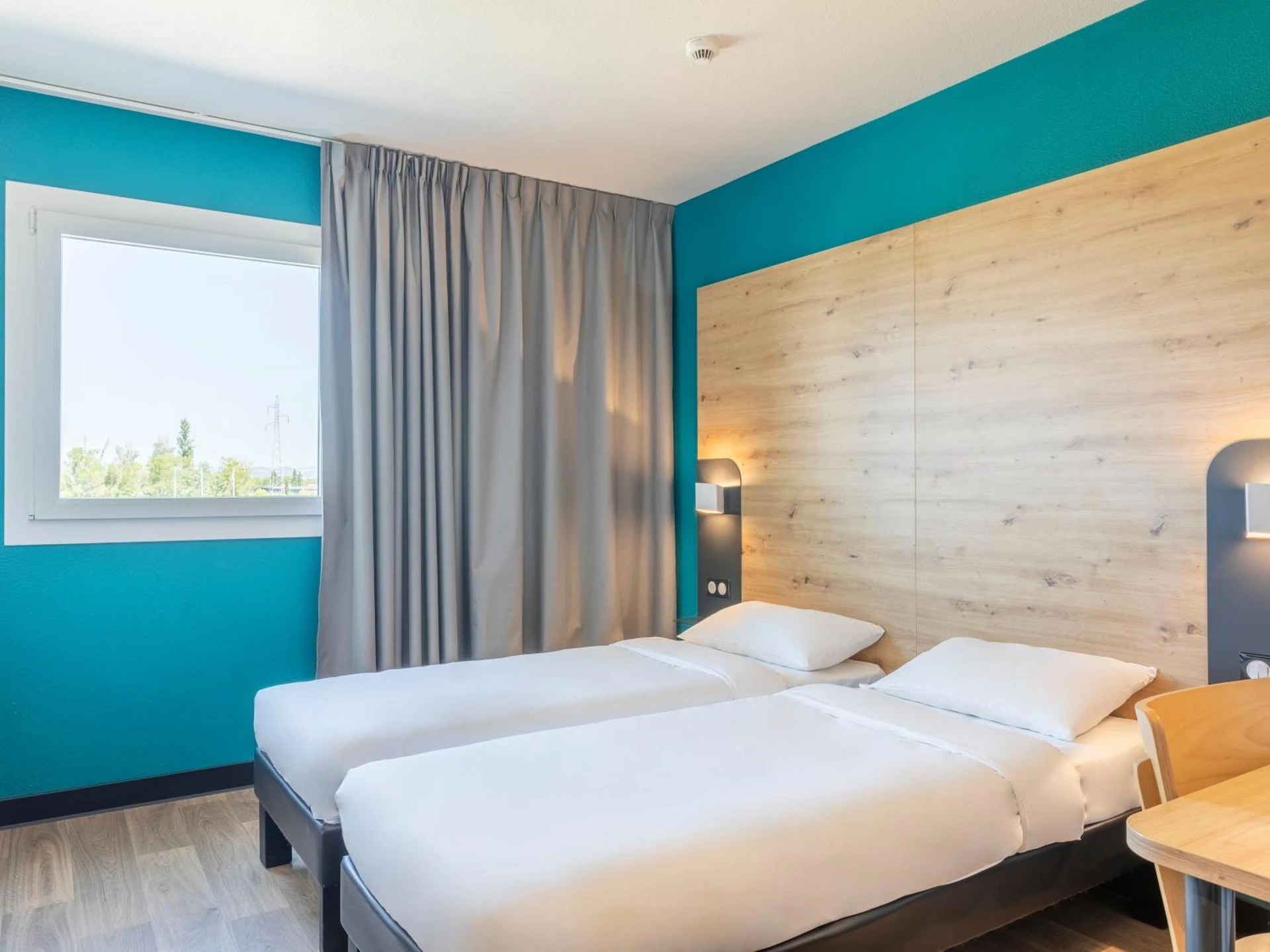 Magnifique chambre pour un séminaire d'entreprise à B&B HOTEL Saint-Martin-de-Crau Alpilles Camargue - Saint-Martin-de-Crau