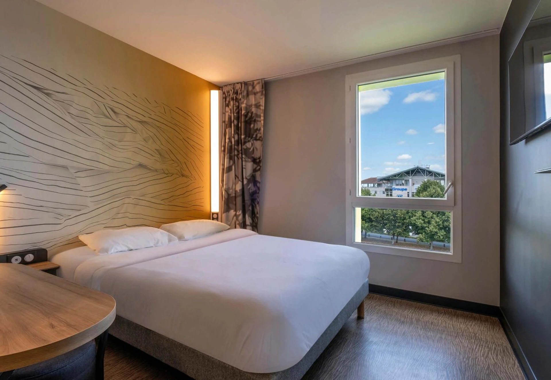 Organiser un séminaire d'entreprise : B&B HOTEL Saintes à saintes