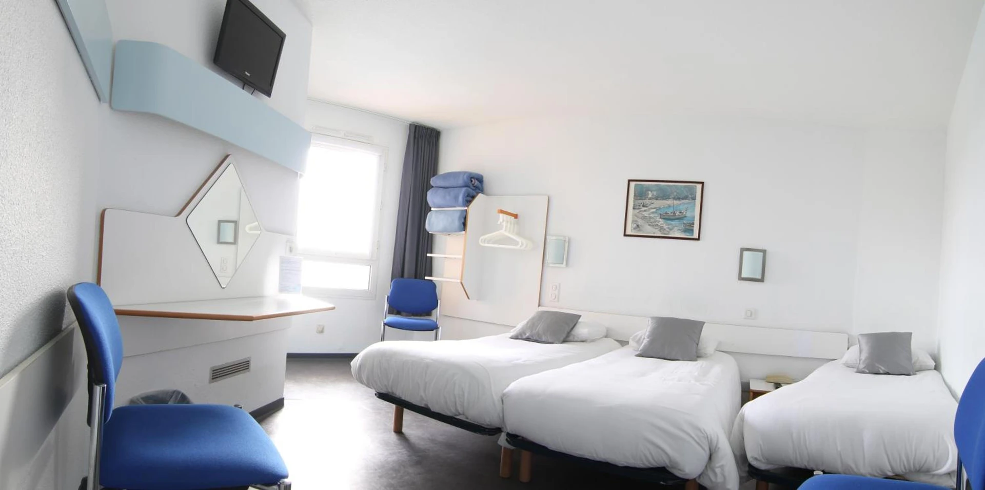 Chambre disponible pour un séminaire d'entreprise à B&B HOTEL Sète Centre Gare - Sète