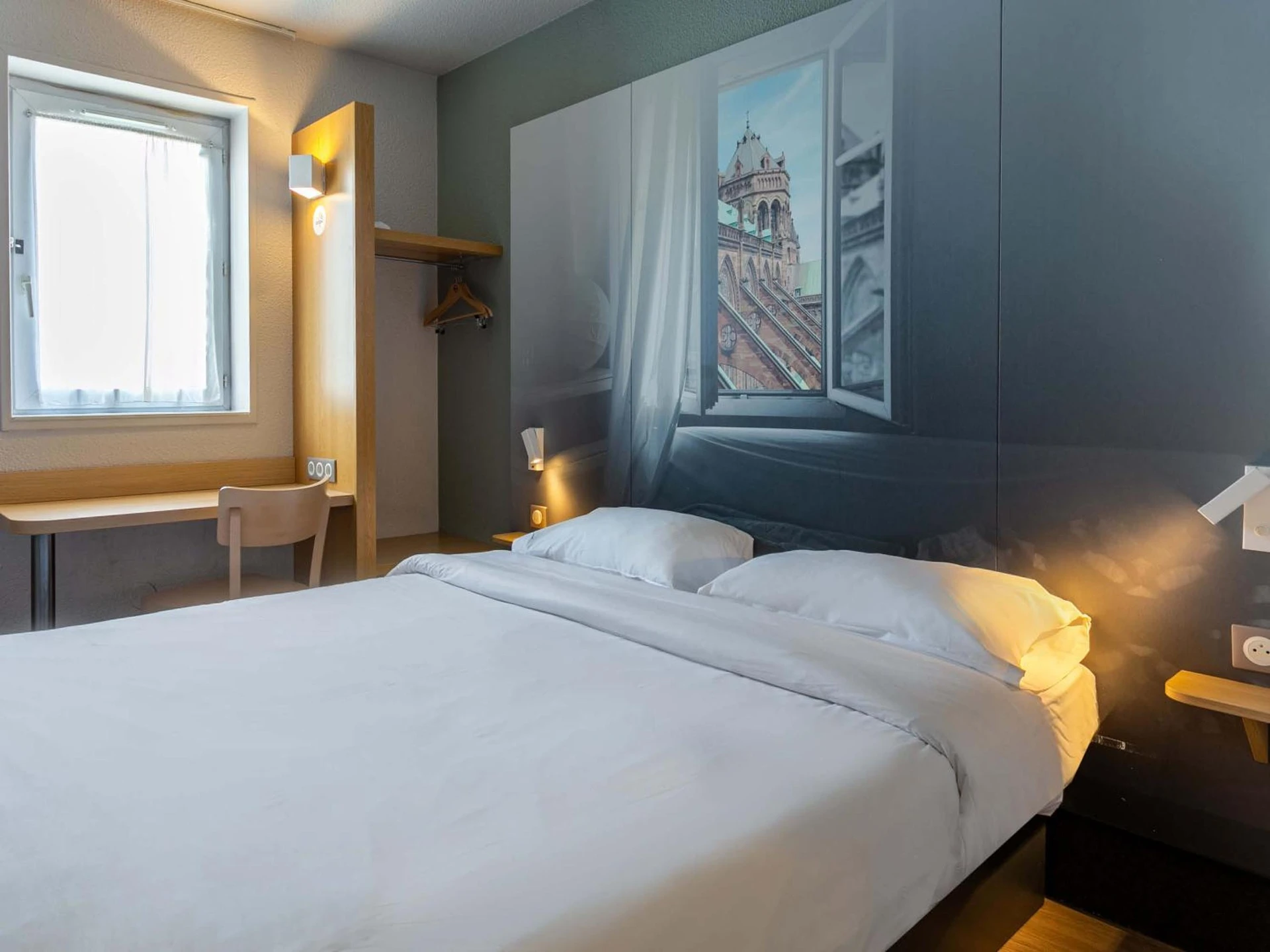 Chambre à B&B HOTEL Strasbourg Nord Artisans - Organiser un séminaire d'entreprise à Vendenheim