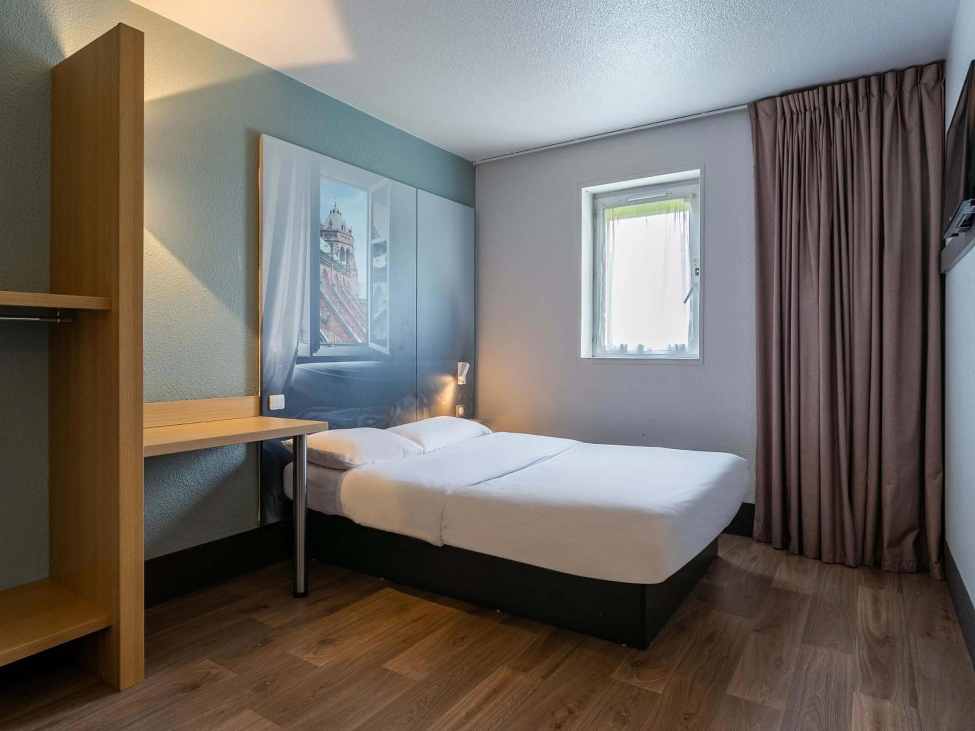 Chambre disponible pour un séminaire d'entreprise à B&B HOTEL Strasbourg Nord Artisans - Vendenheim