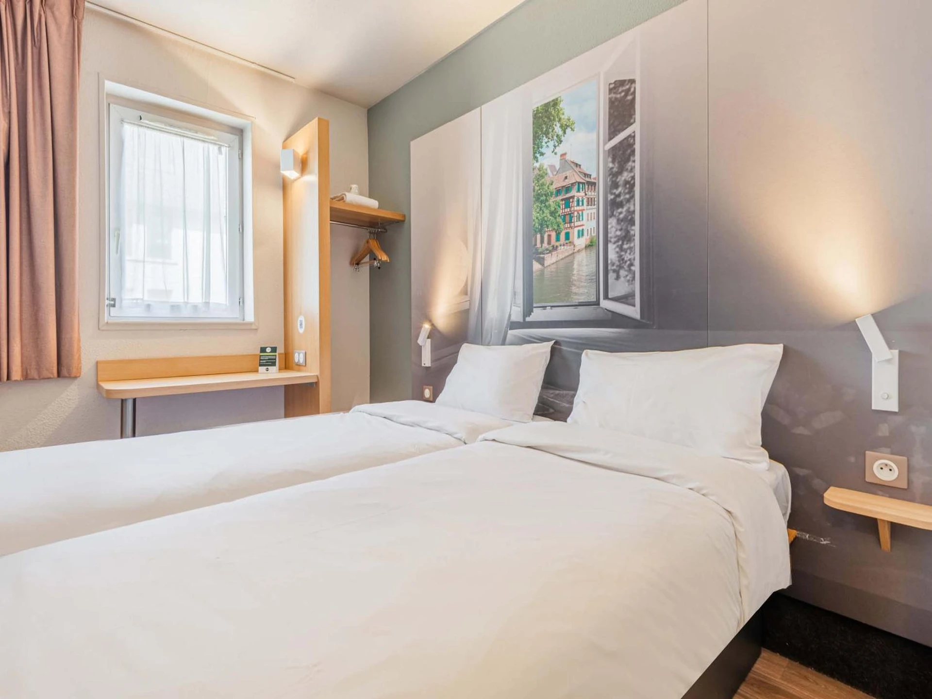 Chambre disponible pour un séminaire d'entreprise à B&B HOTEL Strasbourg Sud Ostwald - Ostwald