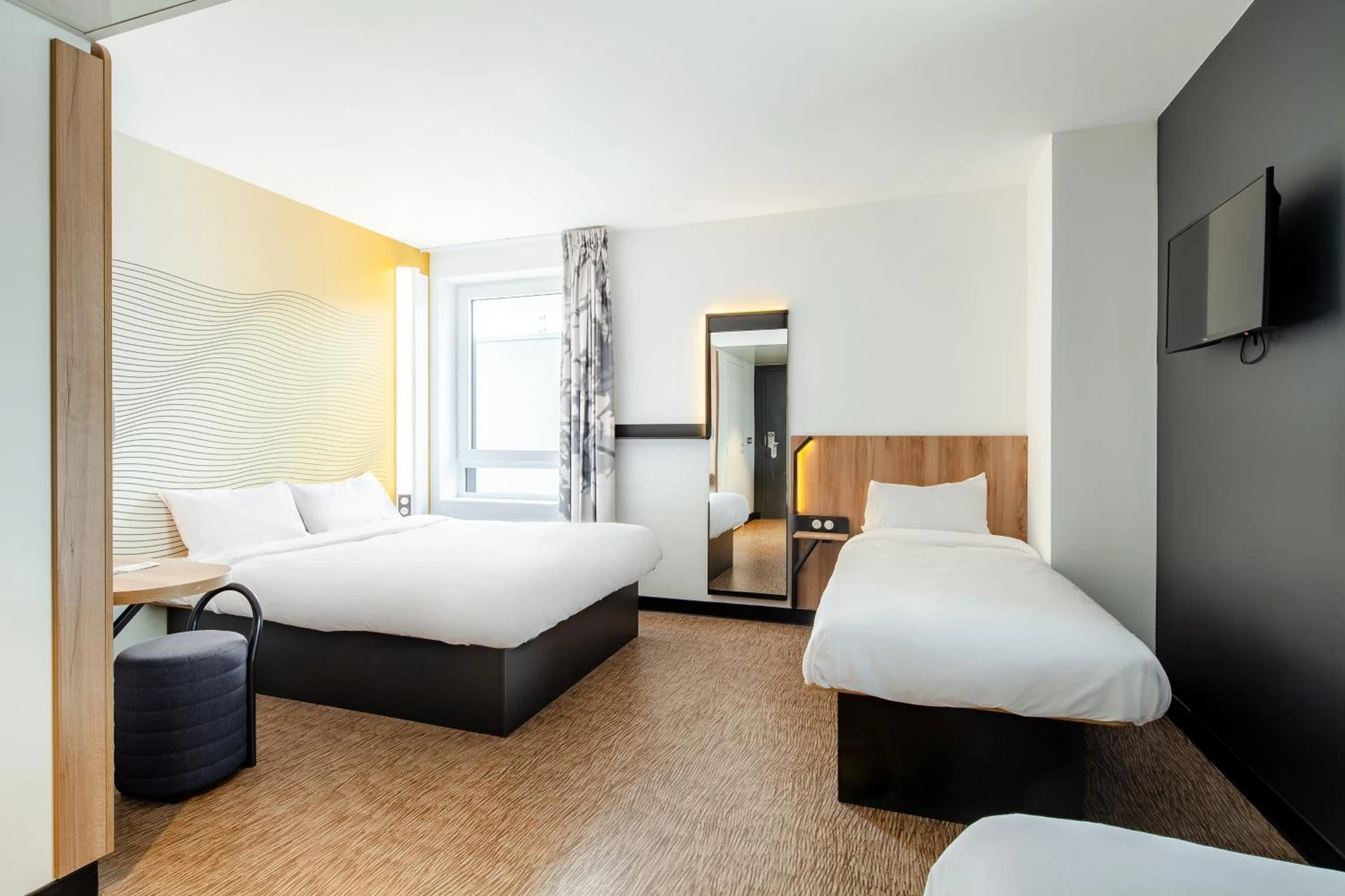 Chambre disponible pour un séminaire d'entreprise à B&B HOTEL Thionville Centre Gare Porte du Luxembourg A31 - Thionville